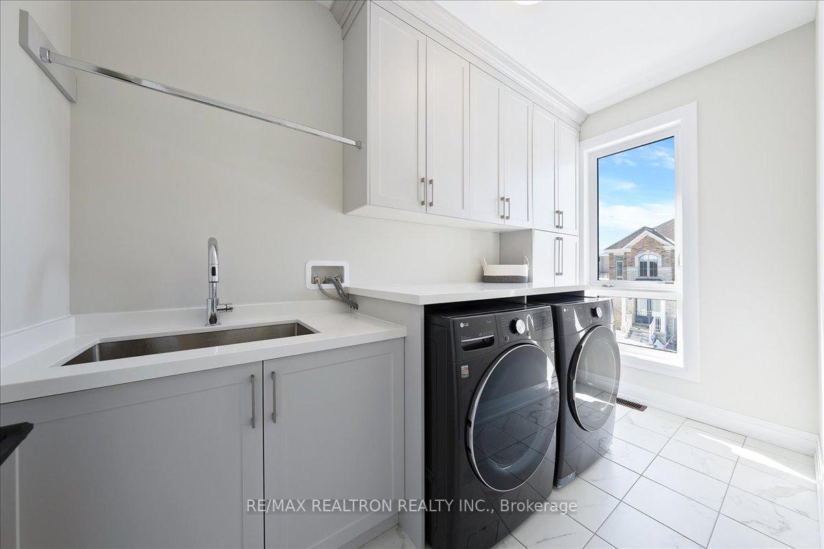 Photo 36 of 7 Maple Fields Circle, Aurora, Aurora Estates — HOMEH