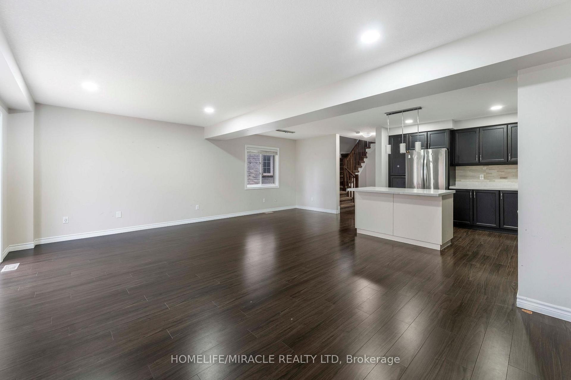 Photo 11 of 6 Pompeii Street, Kitchener, Huron Park — HOMEH