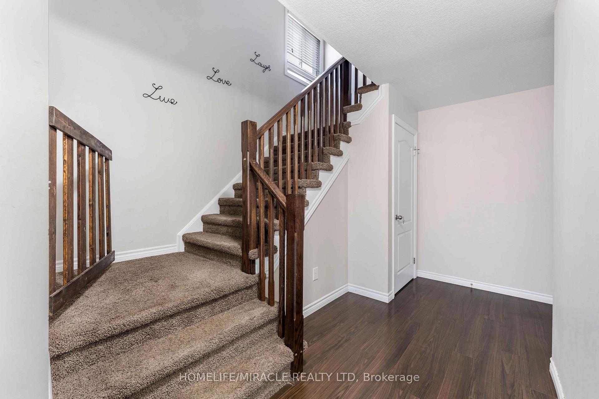 Photo 15 of 6 Pompeii Street, Kitchener, Huron Park — HOMEH