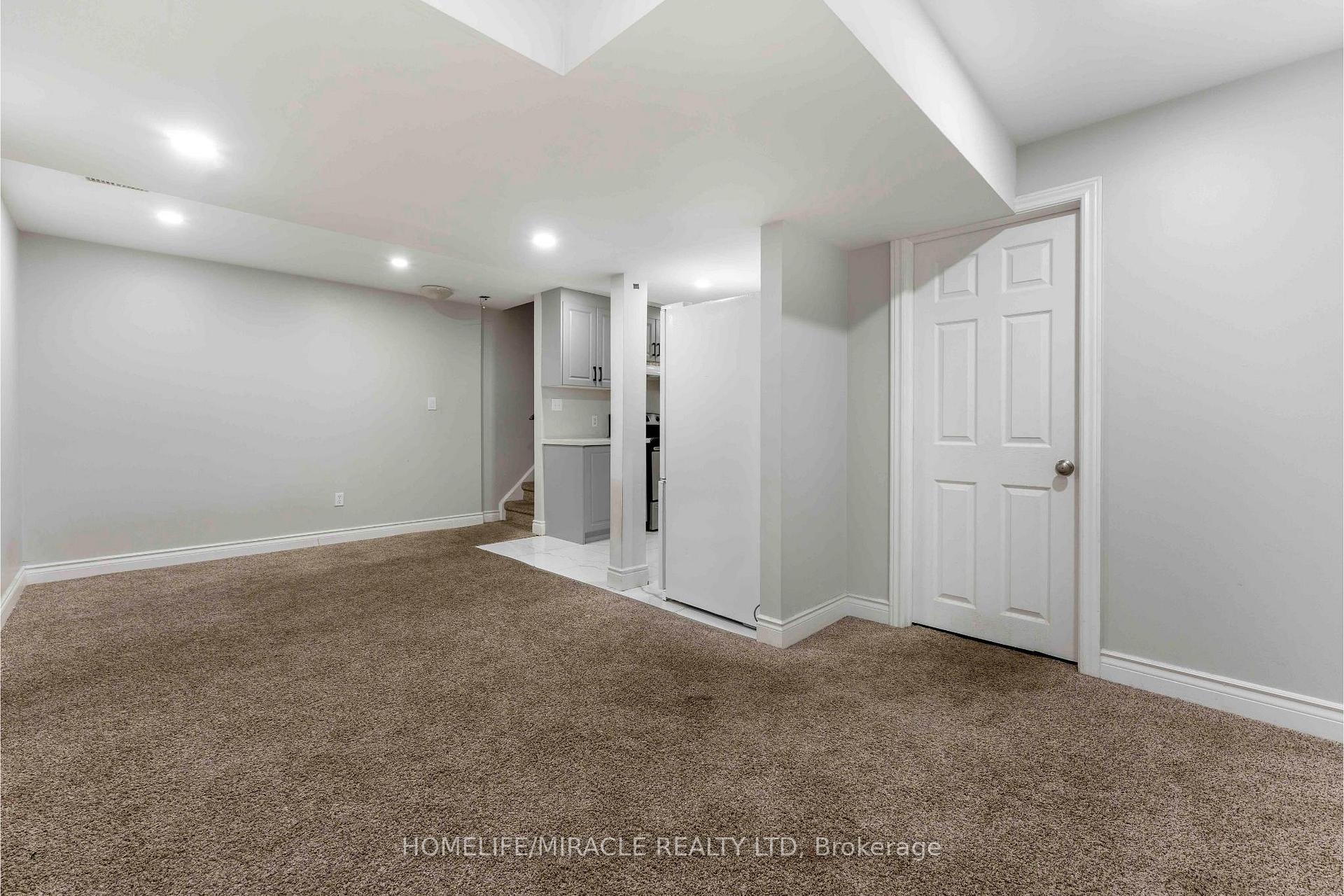 Photo 42 of 6 Pompeii Street, Kitchener, Huron Park — HOMEH
