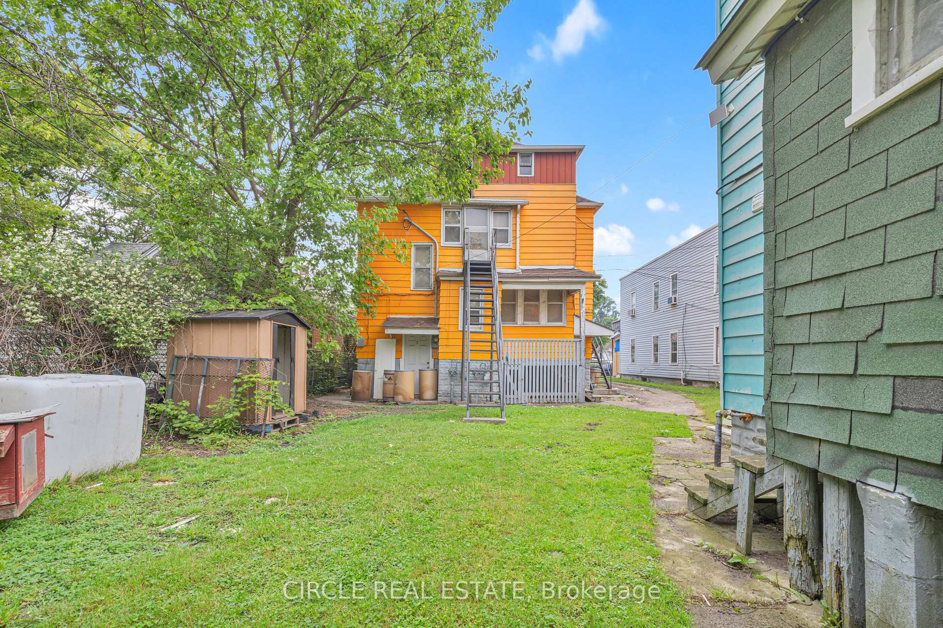 Photo 5 of 945-951 Wellington Avenue, Windsor — HOMEH