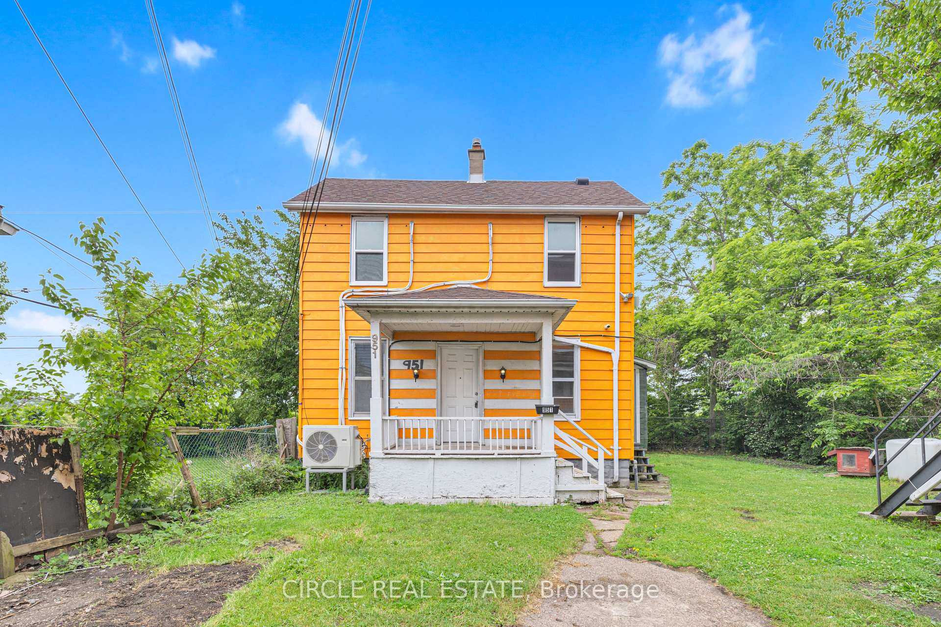 Photo 13 of 945-951 Wellington Avenue, Windsor — HOMEH