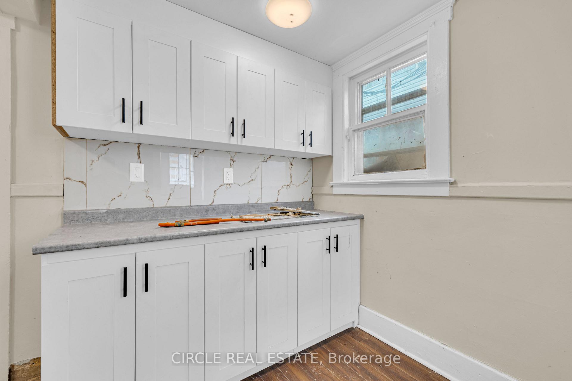 Photo 26 of 945-951 Wellington Avenue, Windsor — HOMEH