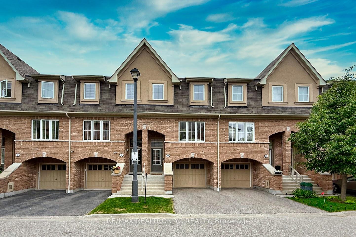 Front of 11 Reevesmere Lane