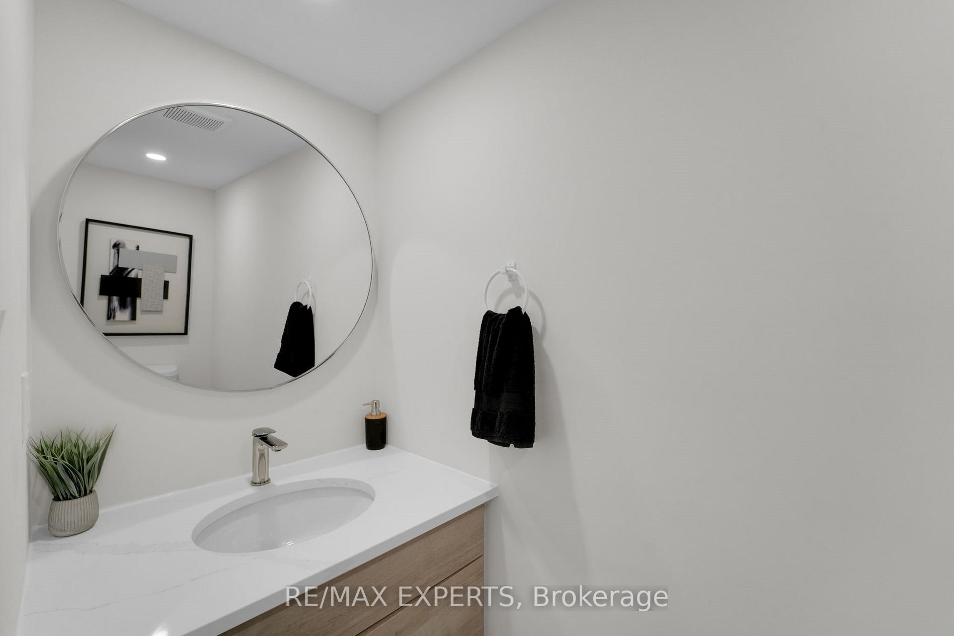 Photo 19 of 183 Forest Creek Drive, Kitchener — HOMEH