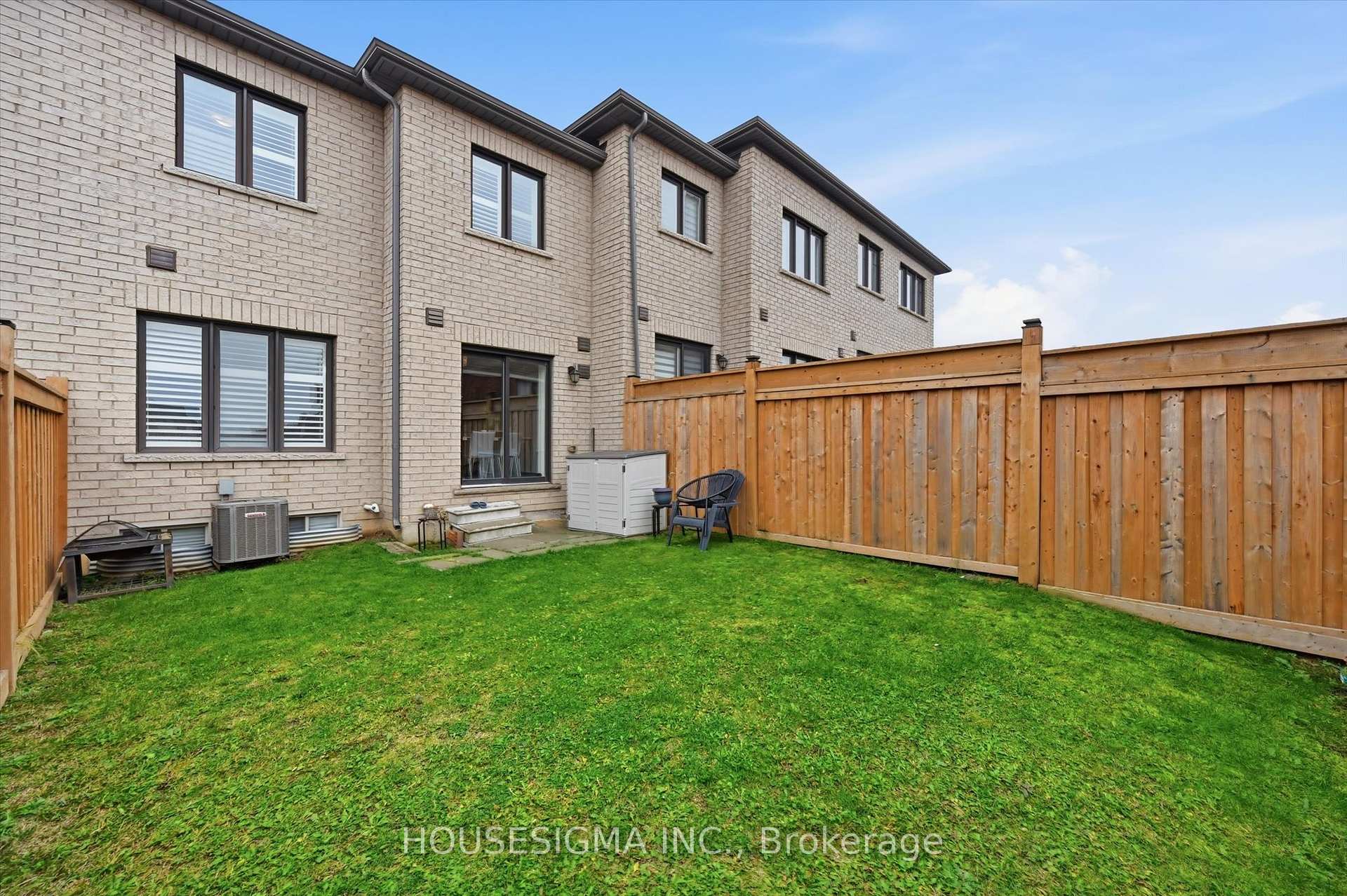Photo 34 of 116 Scarletwood Street, Hamilton, Stoney Creek Mountain — HOMEH