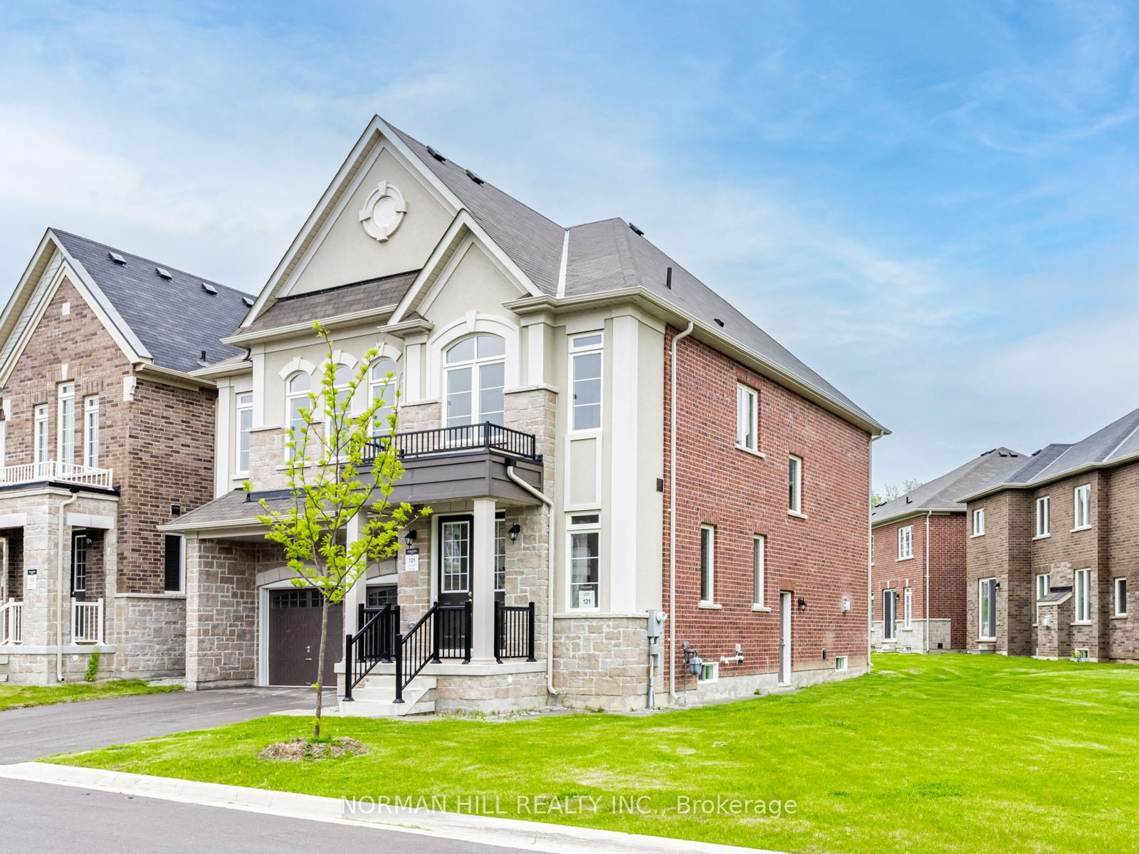 Photo 11 of 3 Lilestone Drive, Brampton, Credit Valley — HOMEH