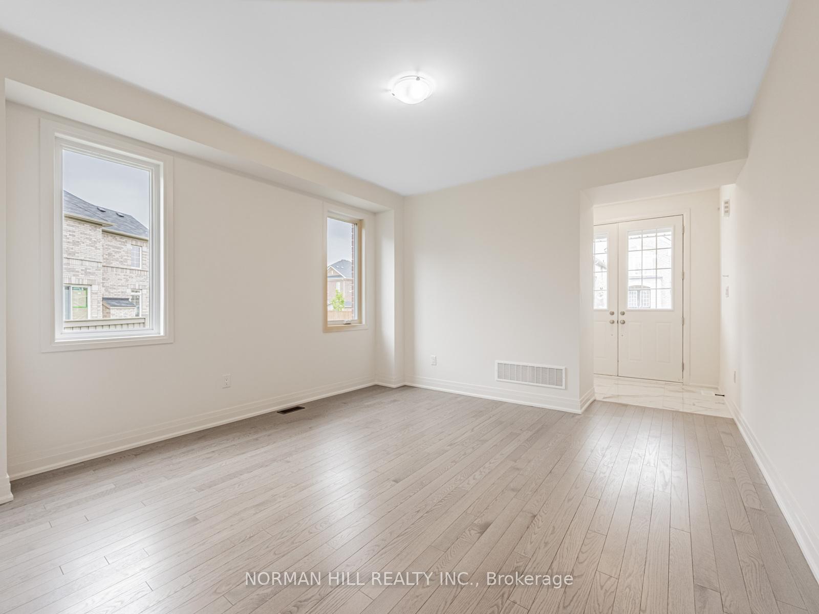 Photo 32 of 3 Lilestone Drive, Brampton, Credit Valley — HOMEH