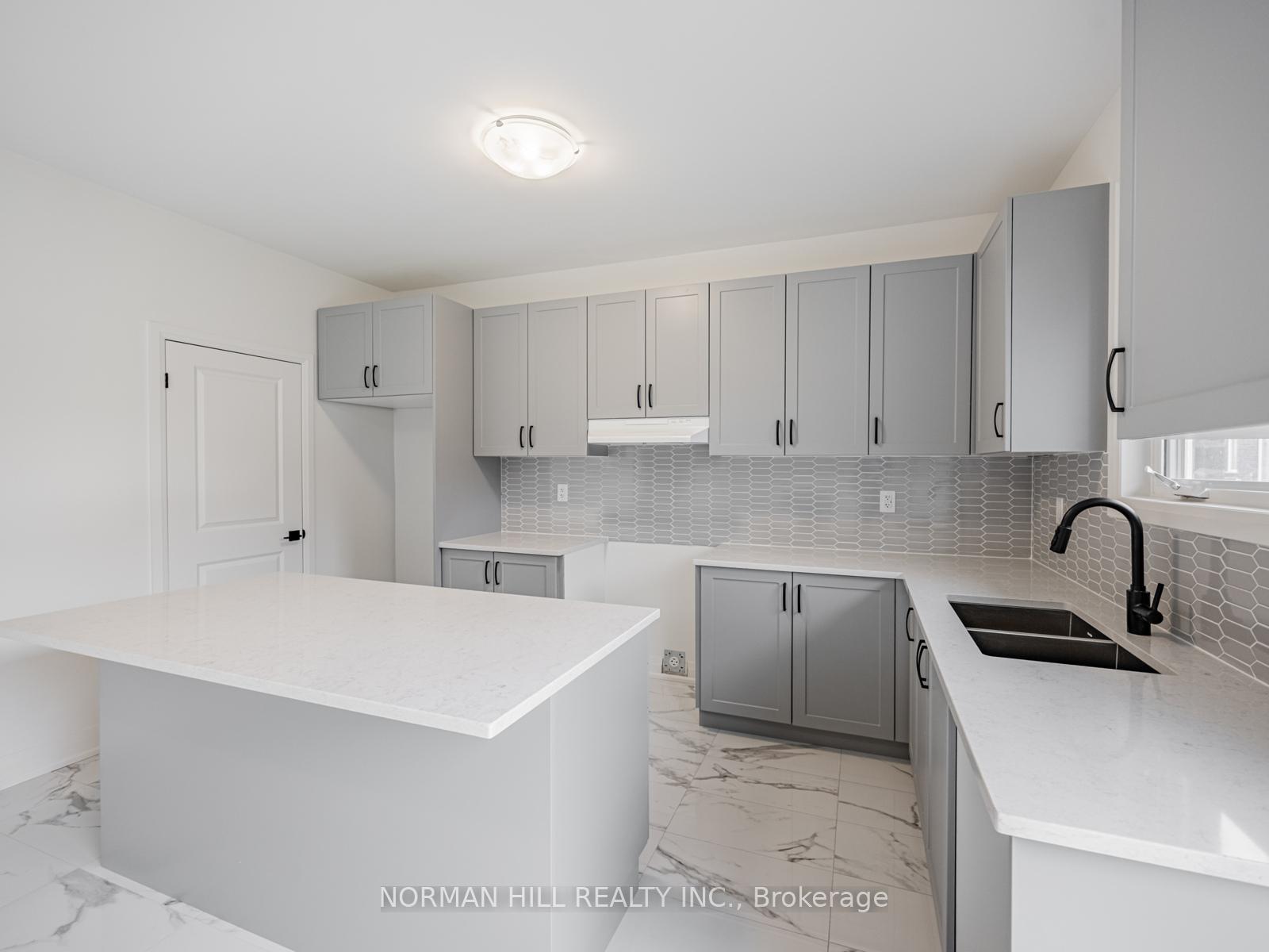 Photo 29 of 3 Lilestone Drive, Brampton, Credit Valley — HOMEH