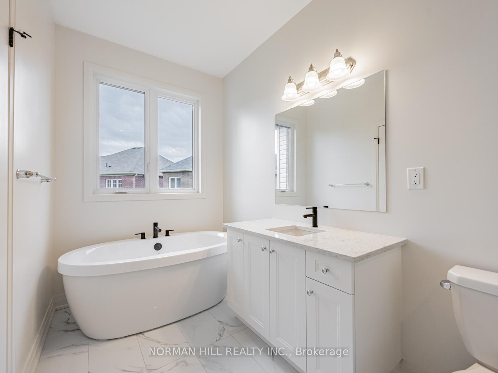 Photo 10 of 3 Lilestone Drive, Brampton, Credit Valley — HOMEH