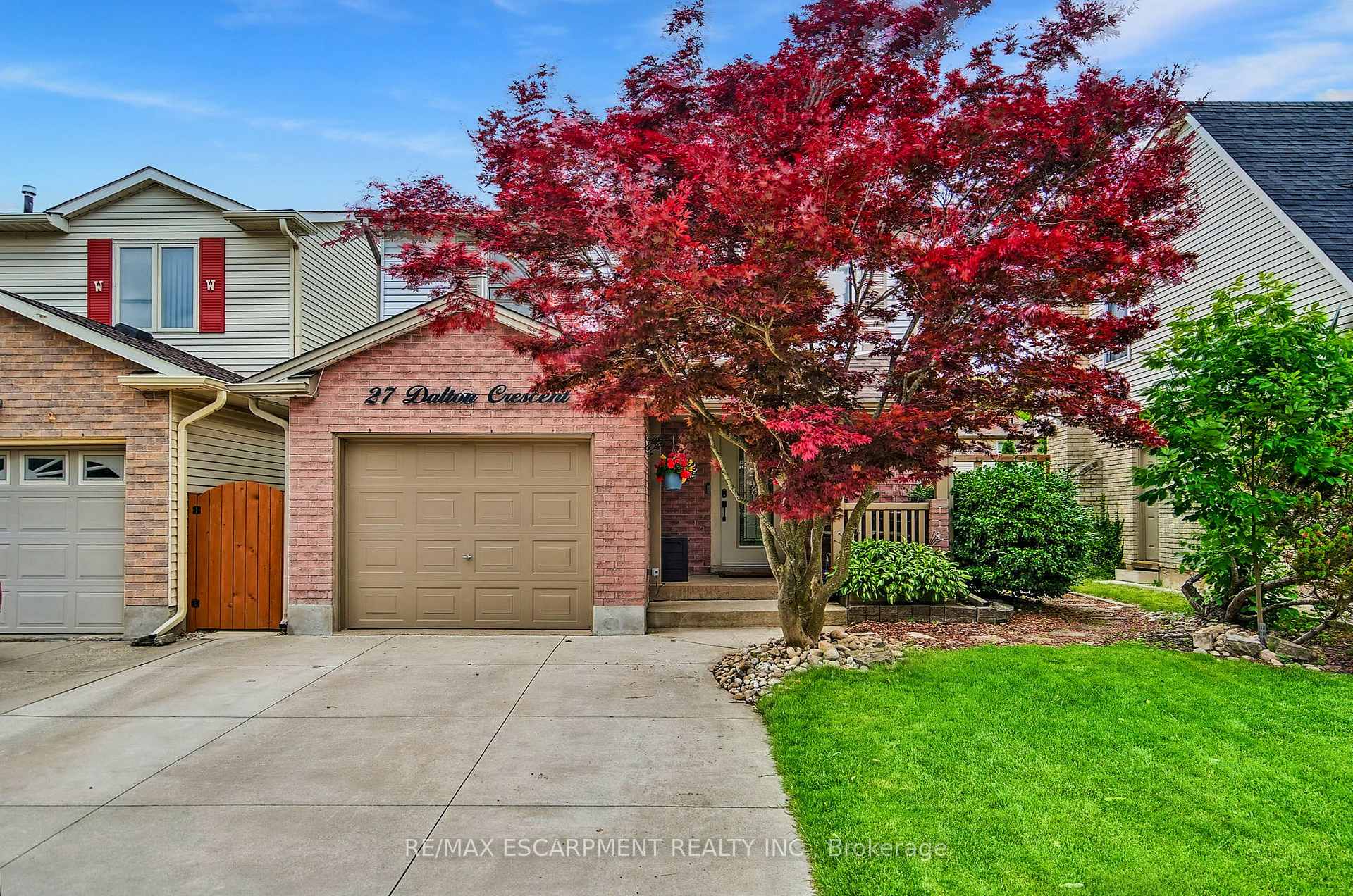 Photo 44 of 27 Dalton Crescent, Hamilton, Stoney Creek — HOMEH