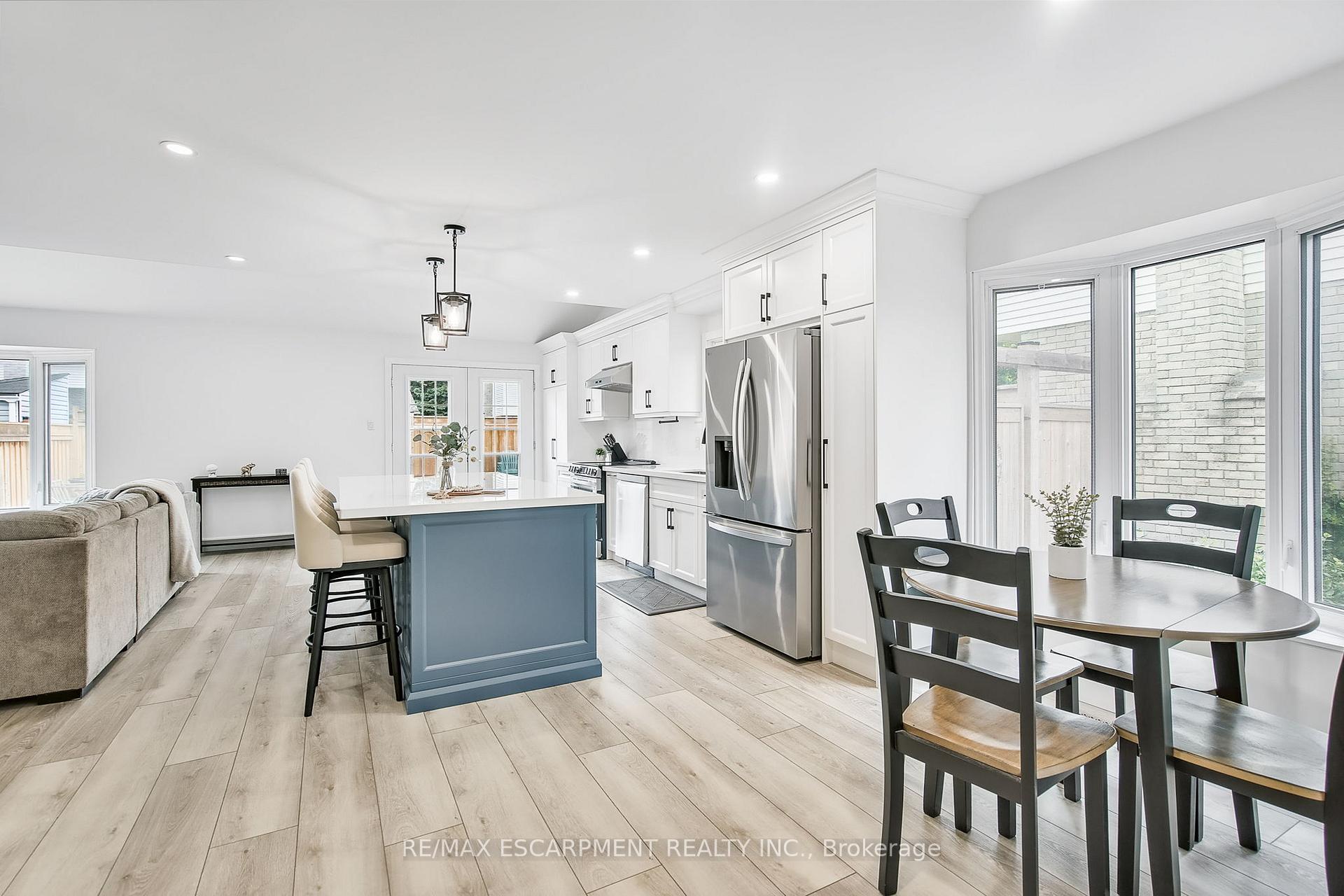Photo 22 of 27 Dalton Crescent, Hamilton, Stoney Creek — HOMEH
