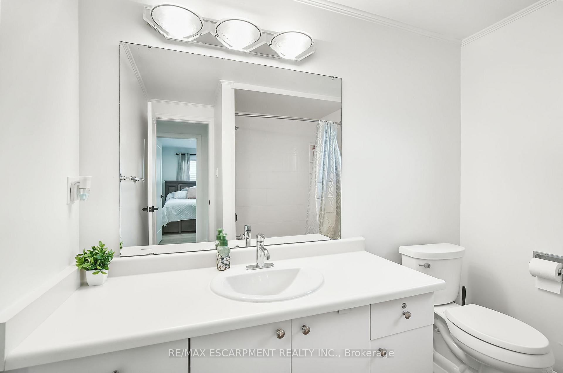 Photo 32 of 27 Dalton Crescent, Hamilton, Stoney Creek — HOMEH
