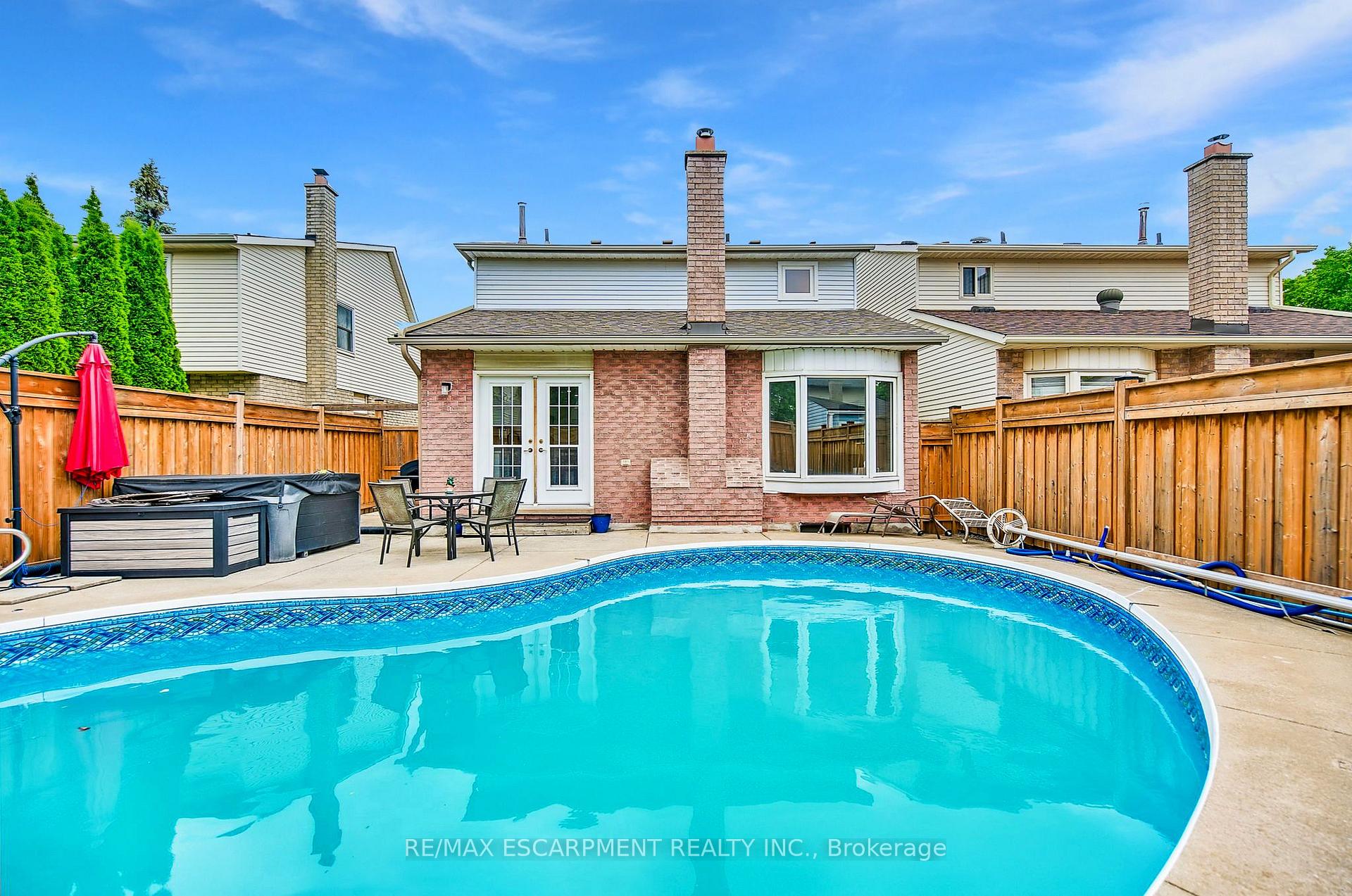 Photo 36 of 27 Dalton Crescent, Hamilton, Stoney Creek — HOMEH