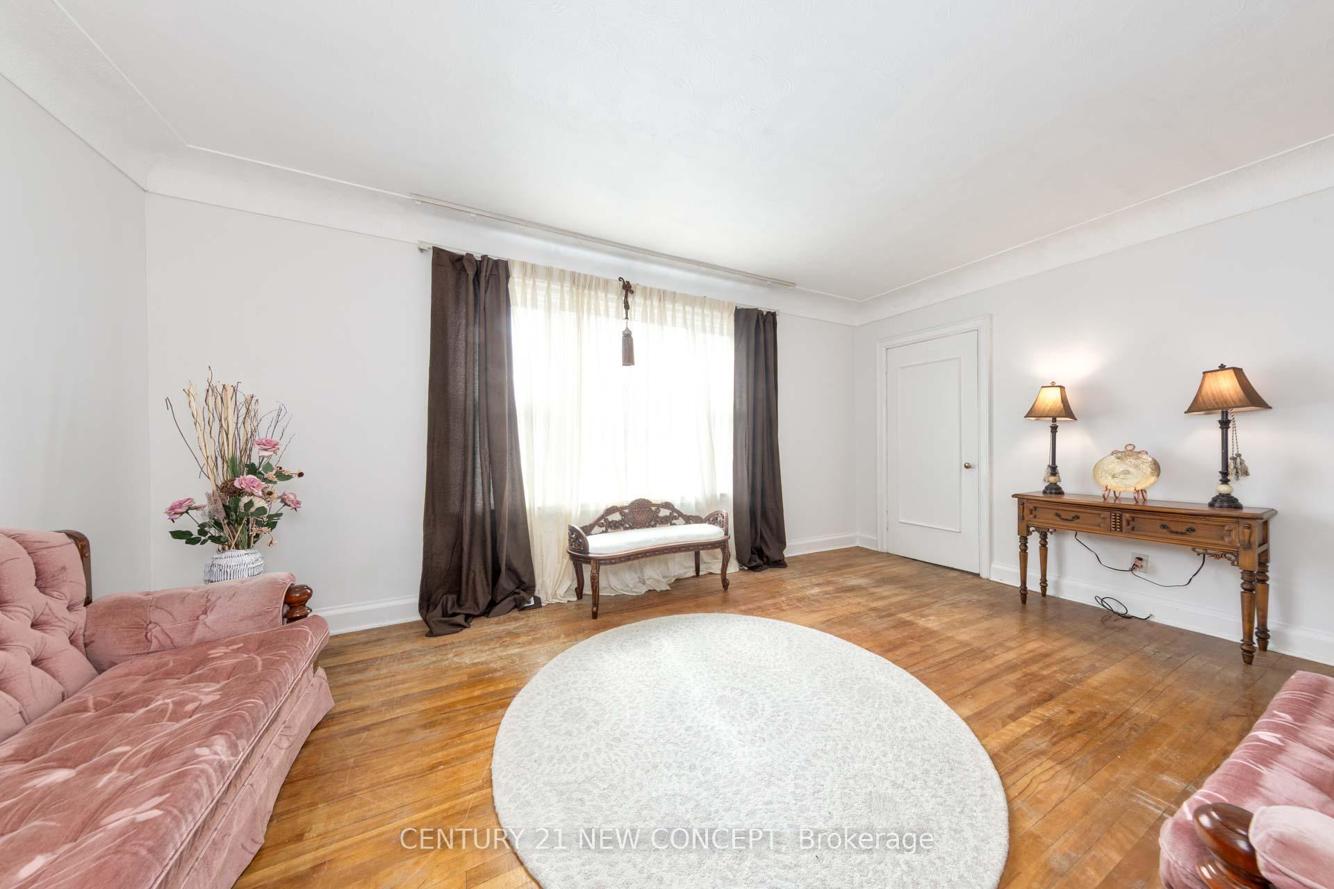 Photo 2 of 25 Northcliffe Avenue, Hamilton, Pleasant View — HOMEH