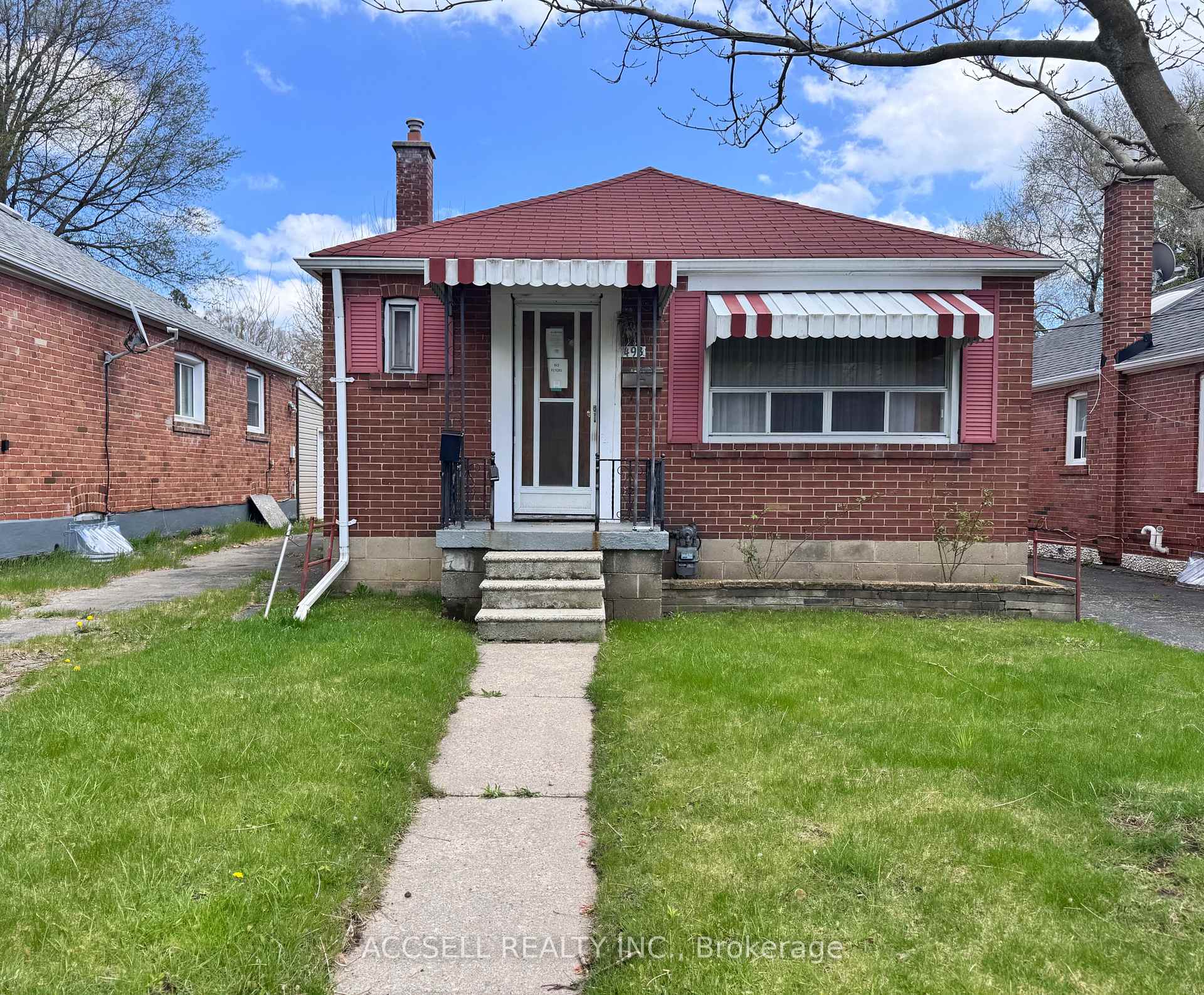 Front of 493 Dawes Road