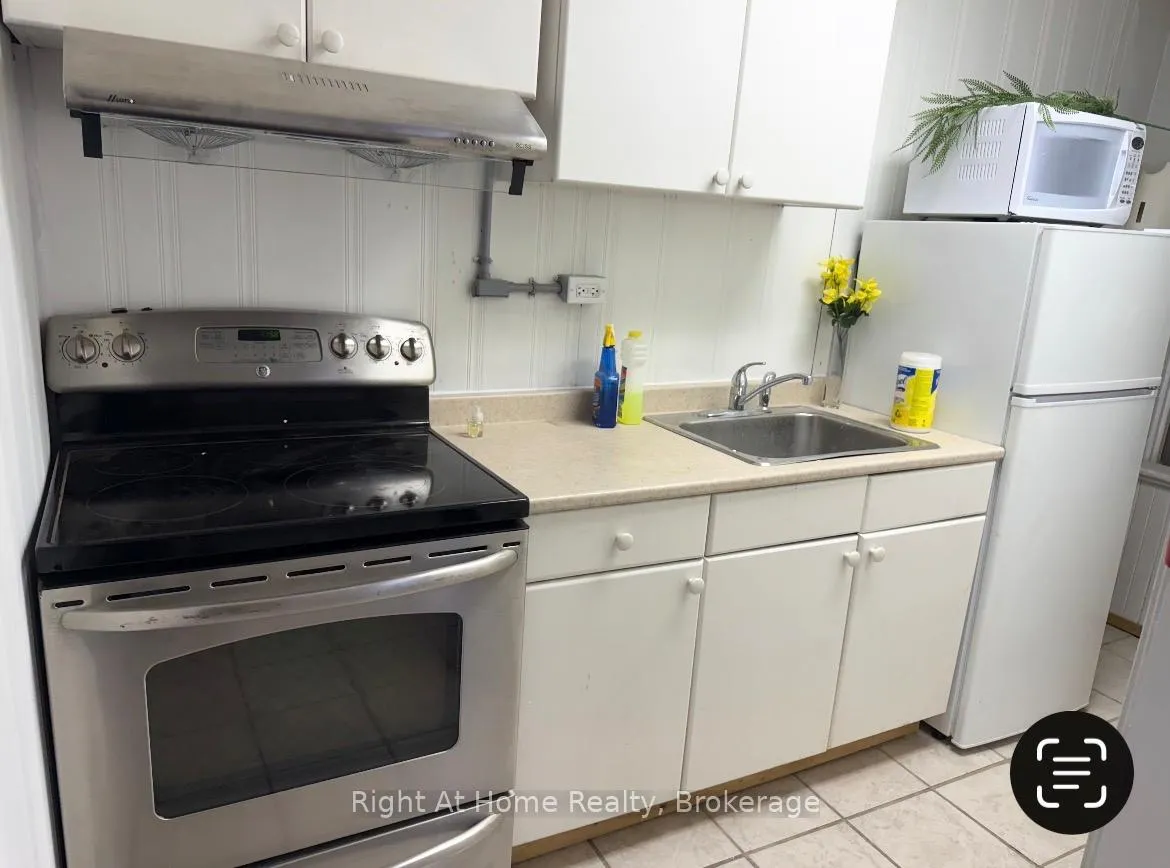 Photo 30 of Unit Upper, 275 Main Street W, Hamilton, Kirkendall — HOMEH