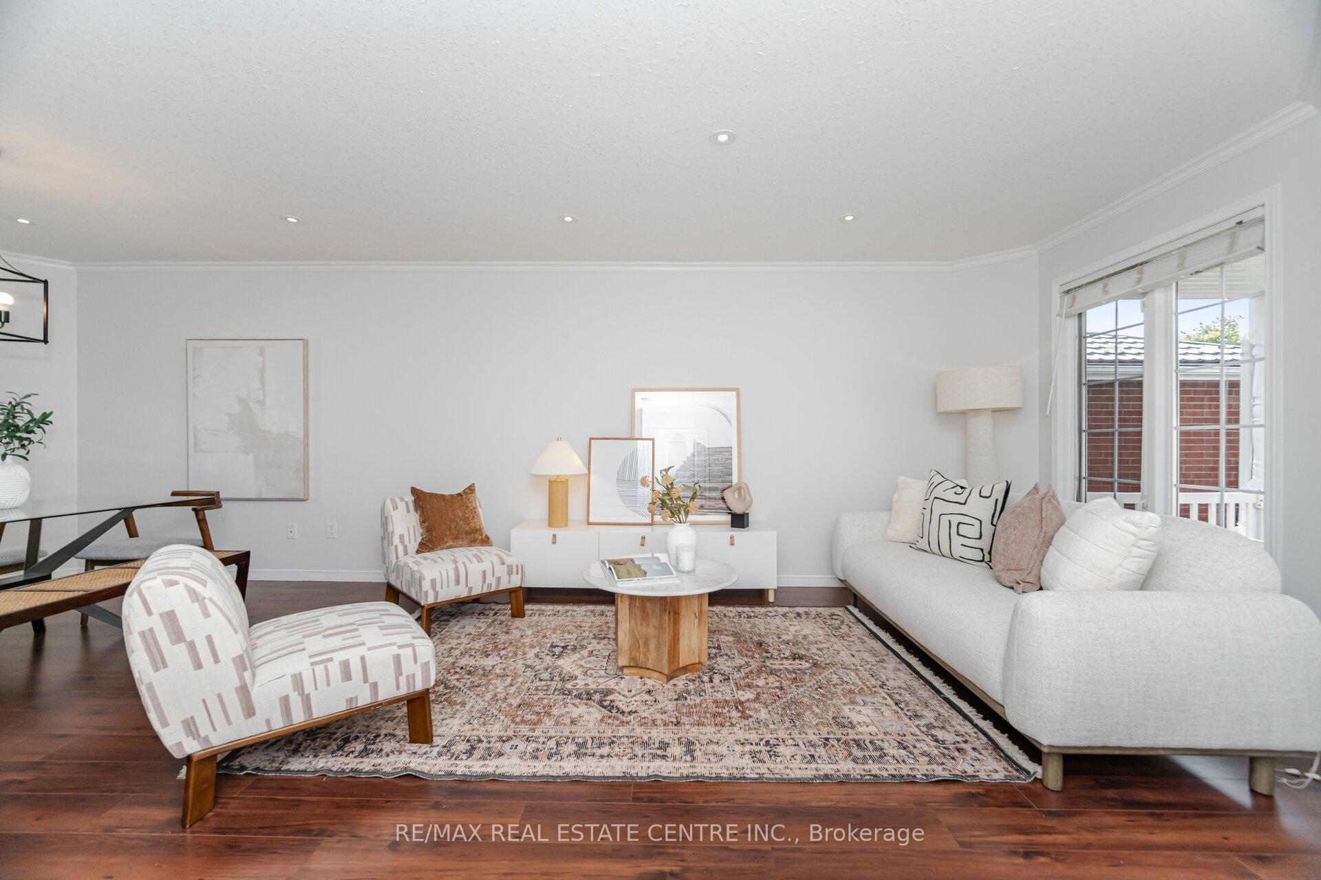 Photo 8 of 127 Silurian Drive, Guelph, Grange Road — HOMEH