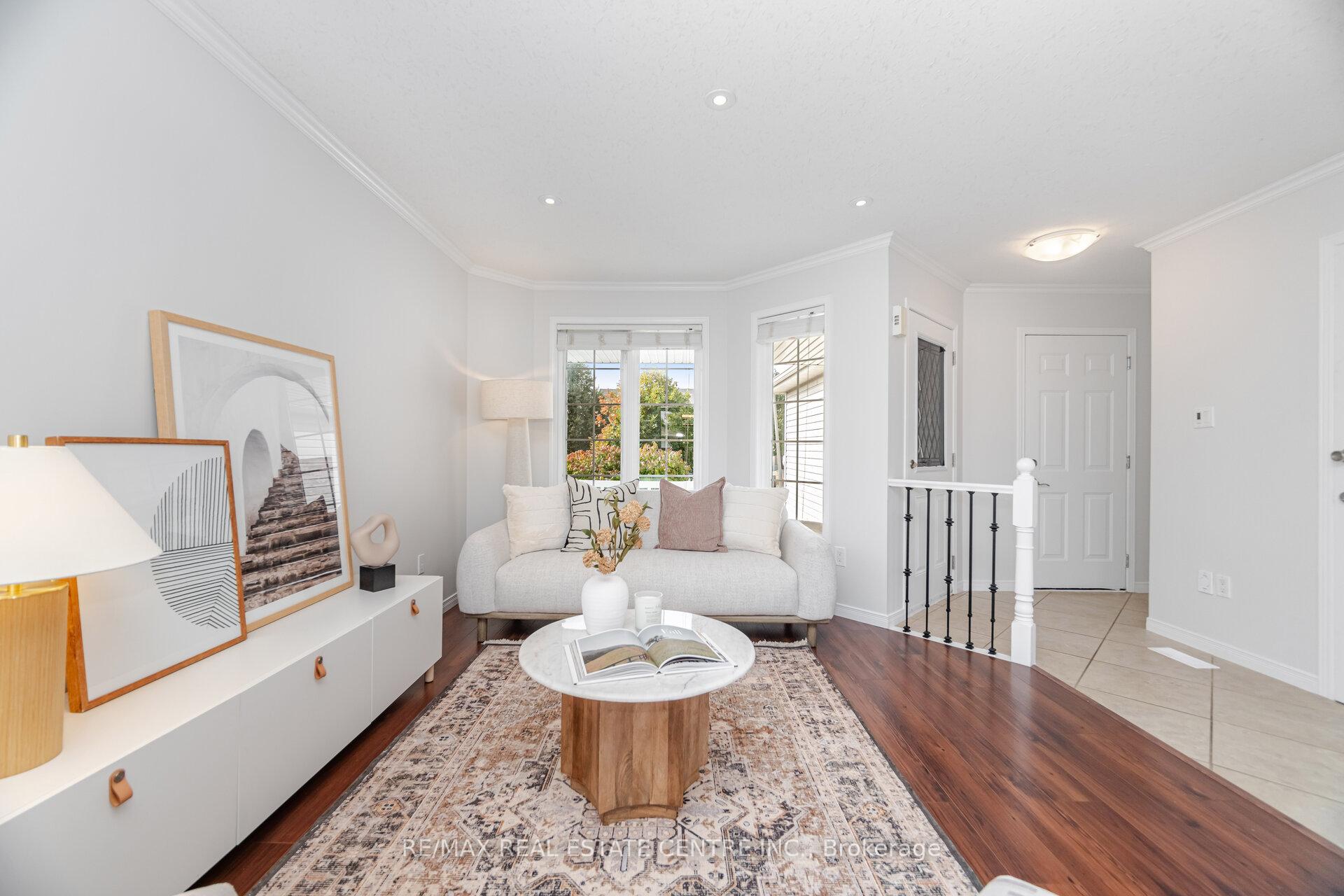 Photo 9 of 127 Silurian Drive, Guelph, Grange Road — HOMEH