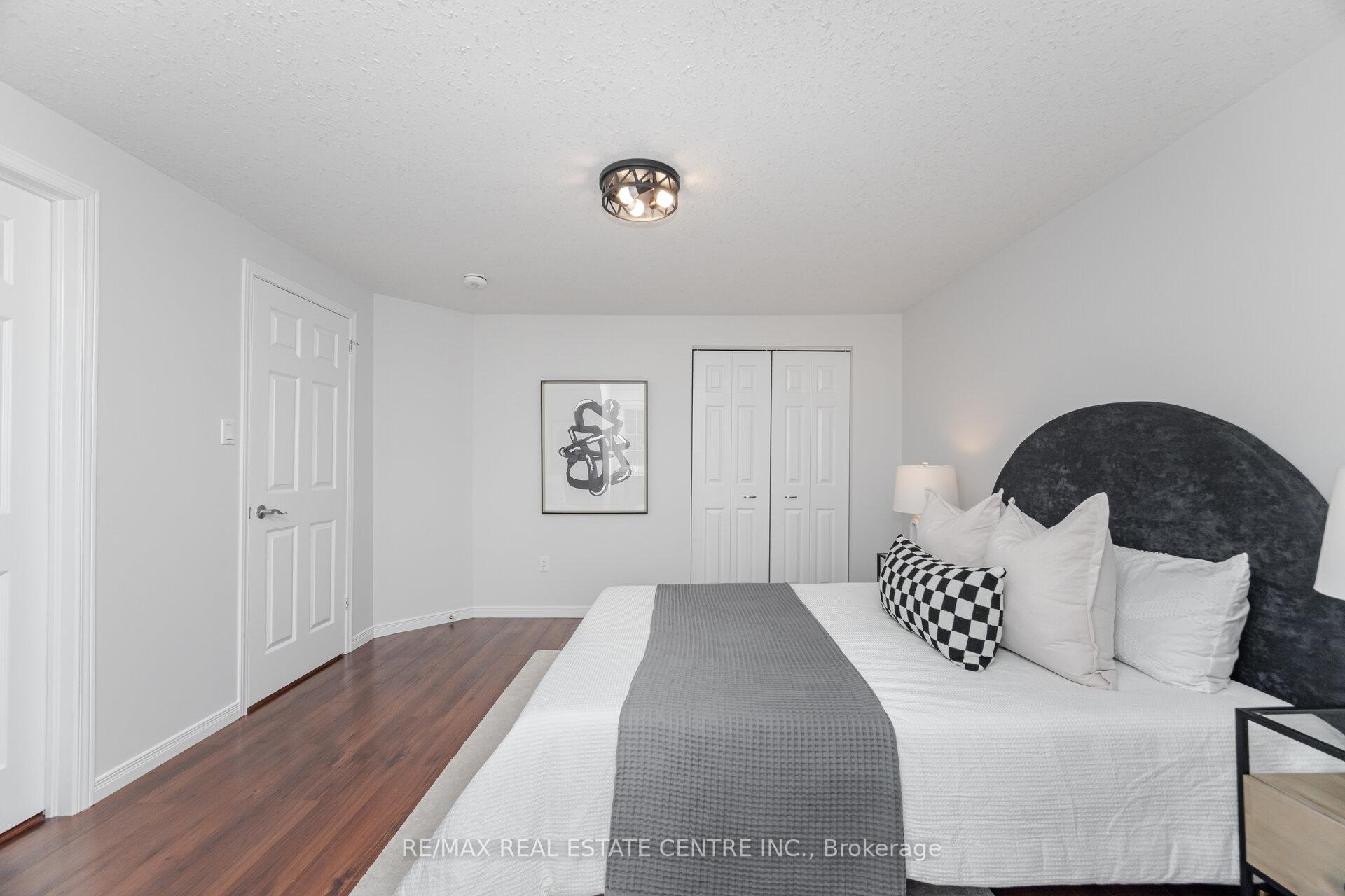 Photo 24 of 127 Silurian Drive, Guelph, Grange Road — HOMEH