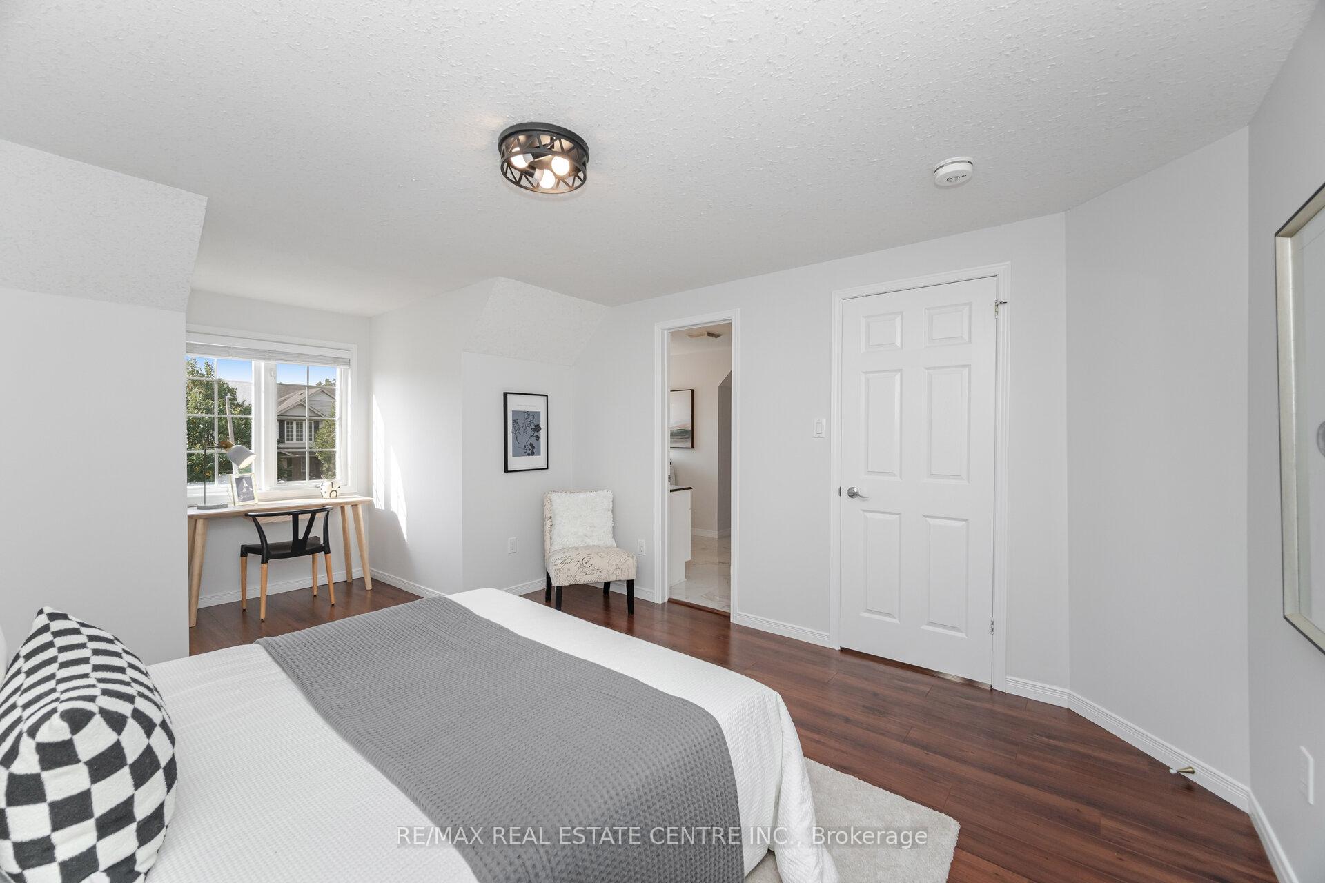 Photo 26 of 127 Silurian Drive, Guelph, Grange Road — HOMEH