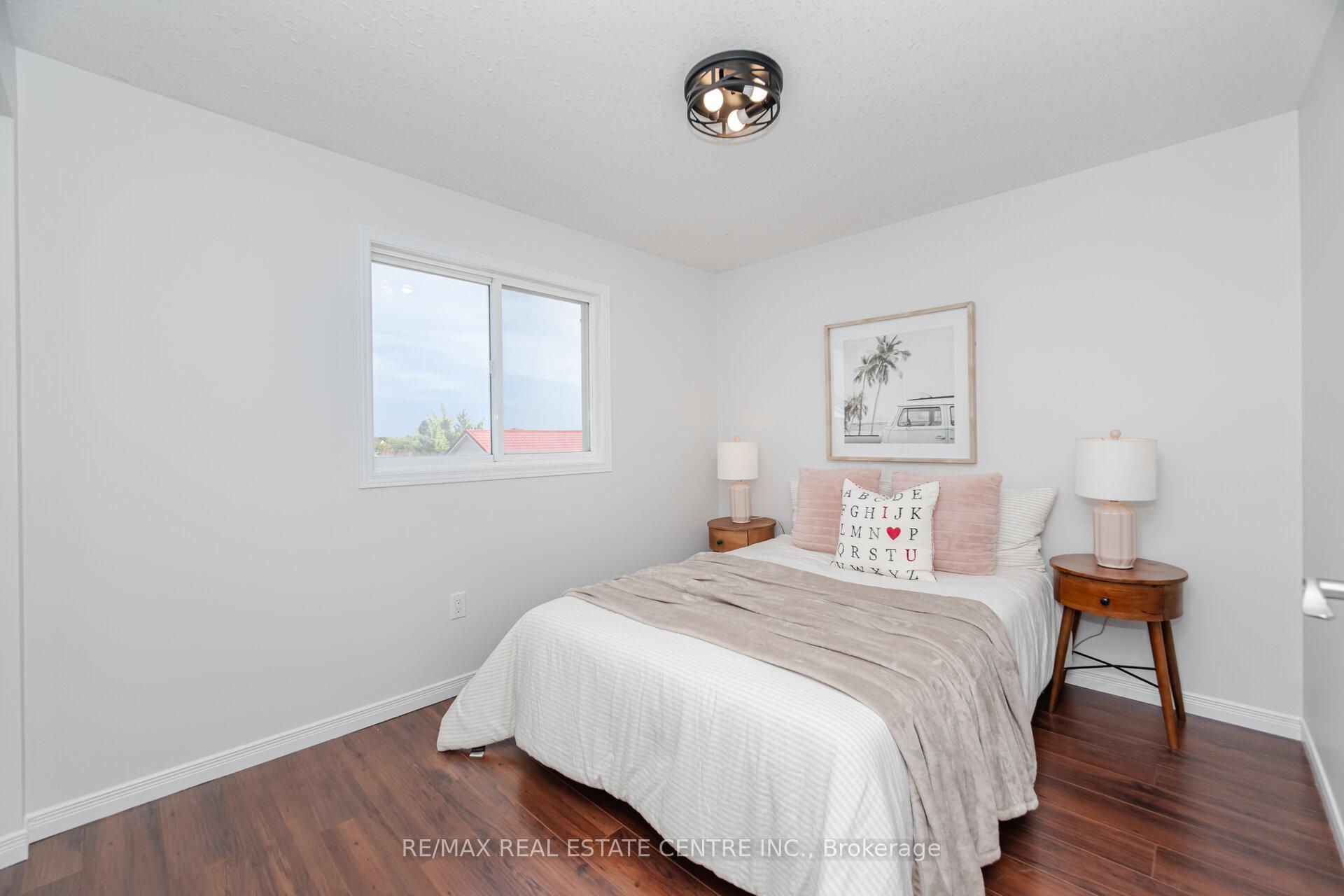 Photo 31 of 127 Silurian Drive, Guelph, Grange Road — HOMEH