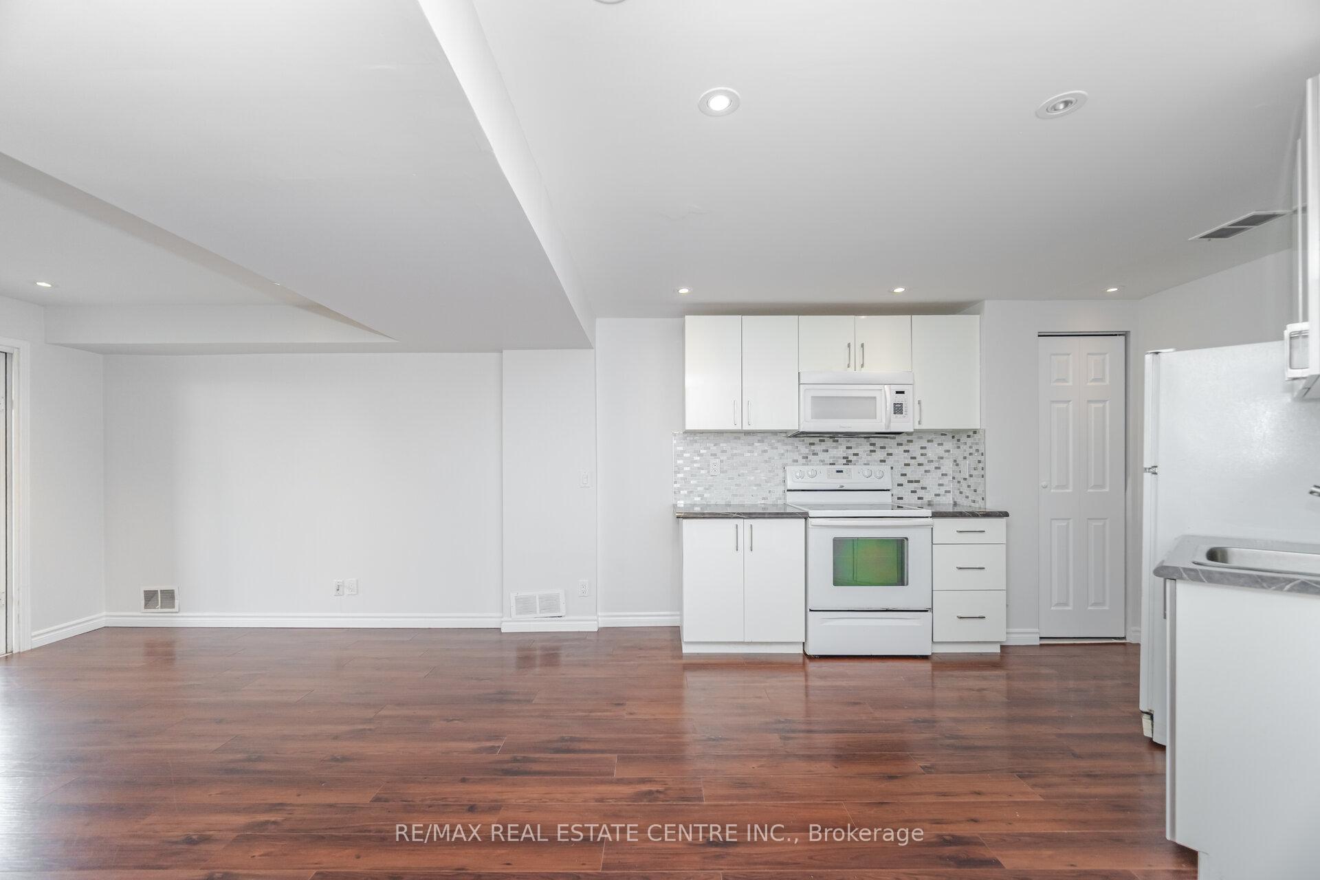 Photo 33 of 127 Silurian Drive, Guelph, Grange Road — HOMEH
