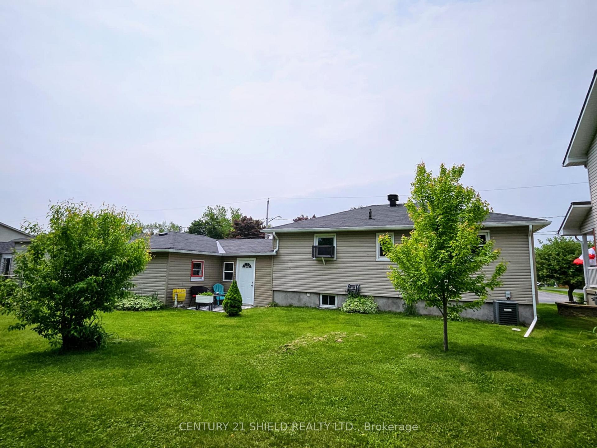 Photo 23 of 3131 Duval Avenue, Cornwall — HOMEH