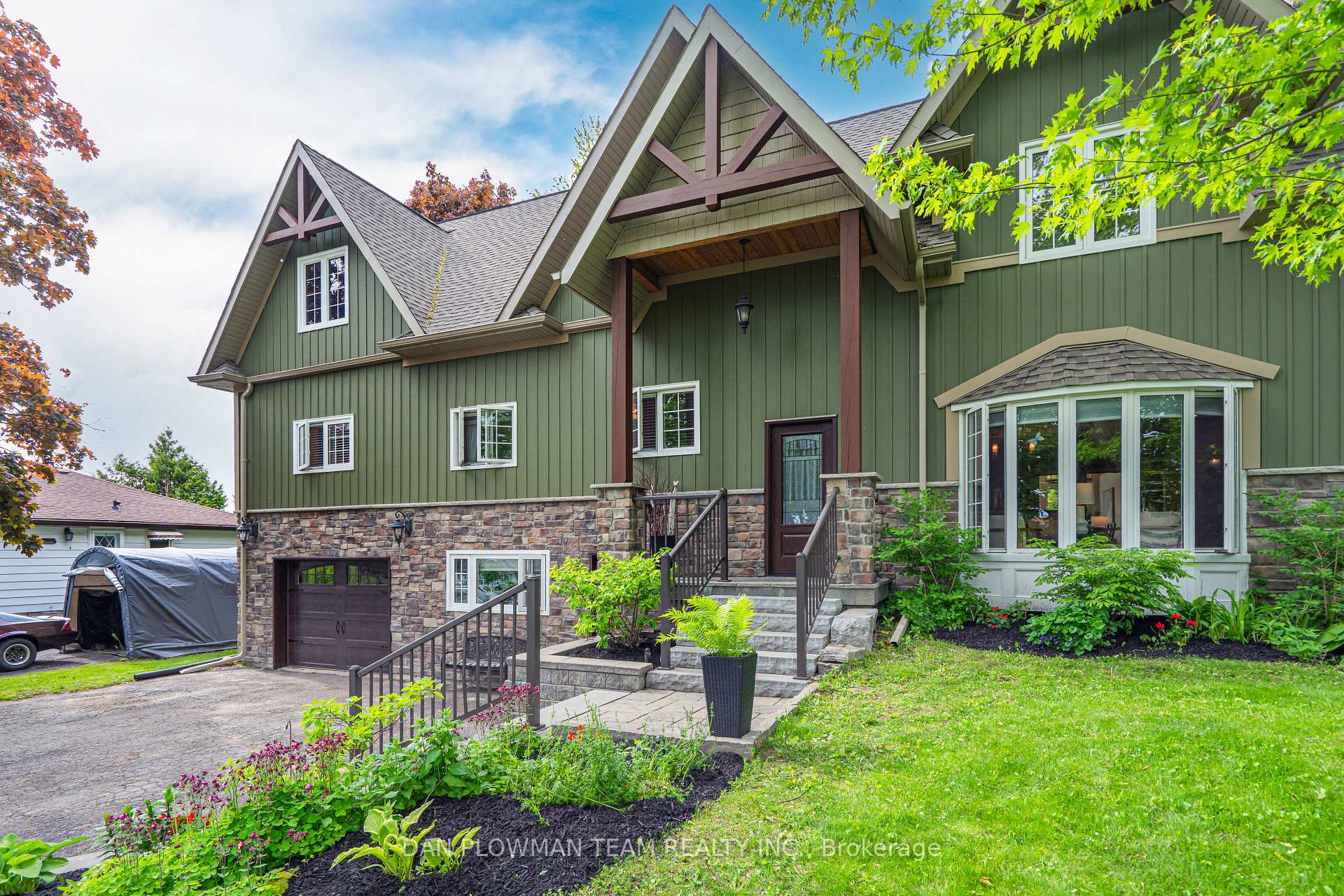 Front of 28 Bradley Boulevard