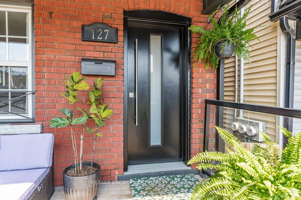 Photo 2 of 127 Sherman Avenue N, Hamilton, Stipley — HOMEH