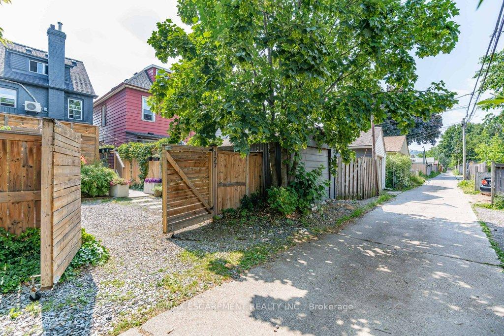 Photo 38 of 127 Sherman Avenue N, Hamilton, Stipley — HOMEH