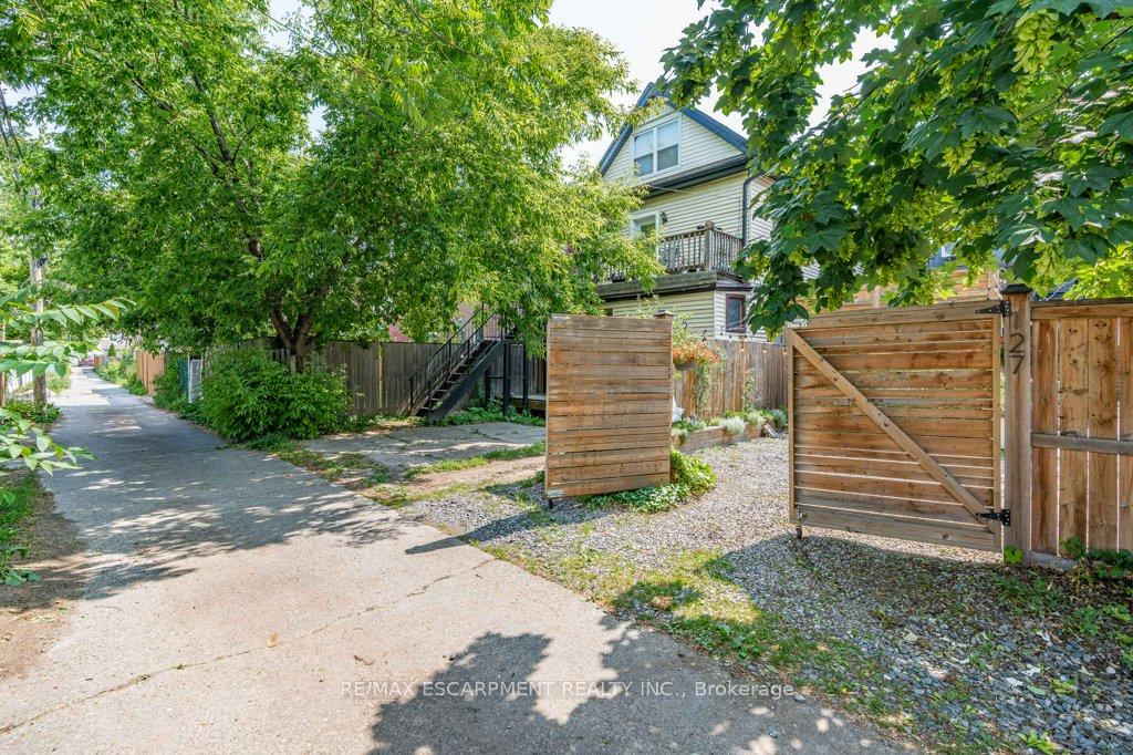 Photo 32 of 127 Sherman Avenue N, Hamilton, Stipley — HOMEH