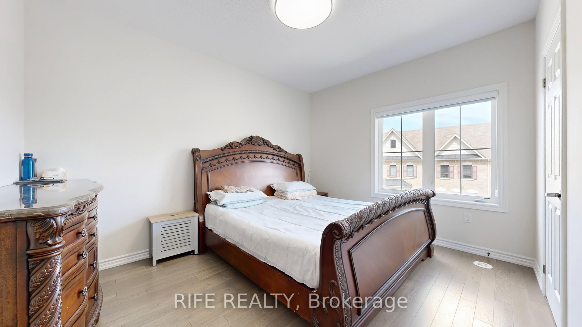 Photo 23 of 66 Mannar Drive, Markham, Victoria Square — HOMEH