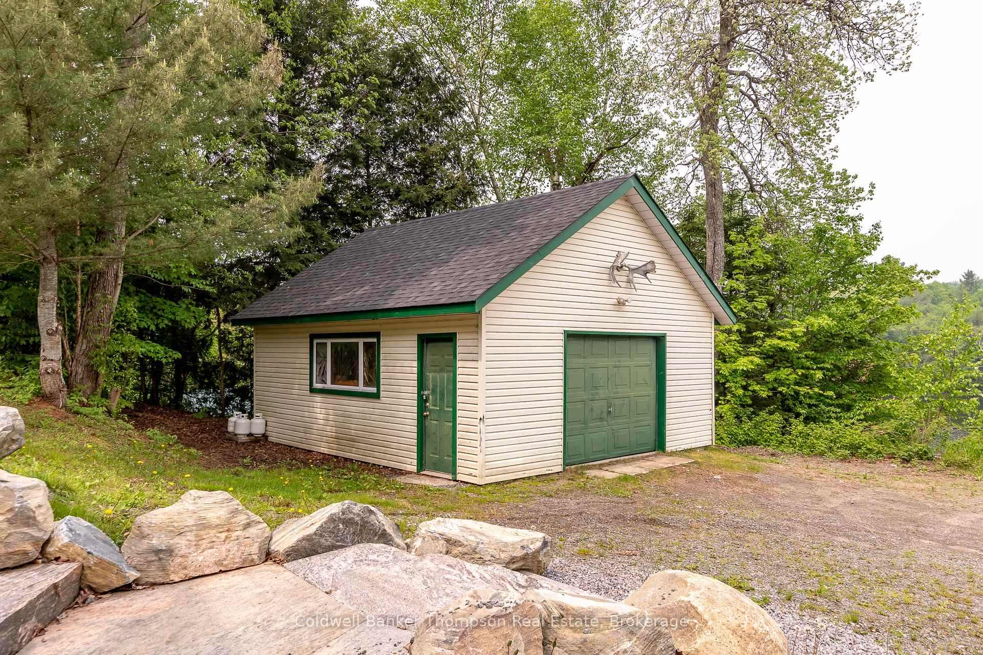 Photo 41 of 879 Three Mile Lake Road, Armour — HOMEH