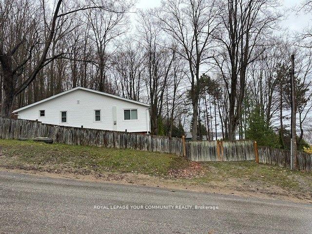 Photo 31 of 452 Champlain Road, Tiny, Rural Tiny — HOMEH
