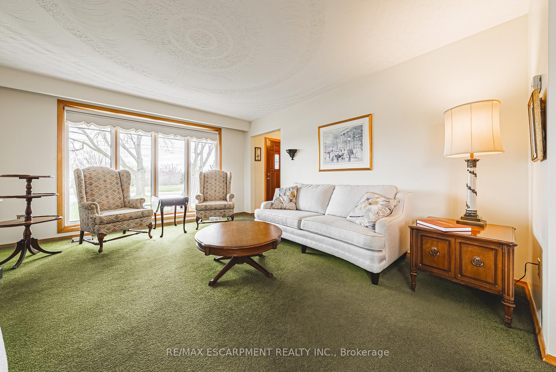 Photo 7 of 90 Pottruff Road N, Hamilton, Kentley — HOMEH