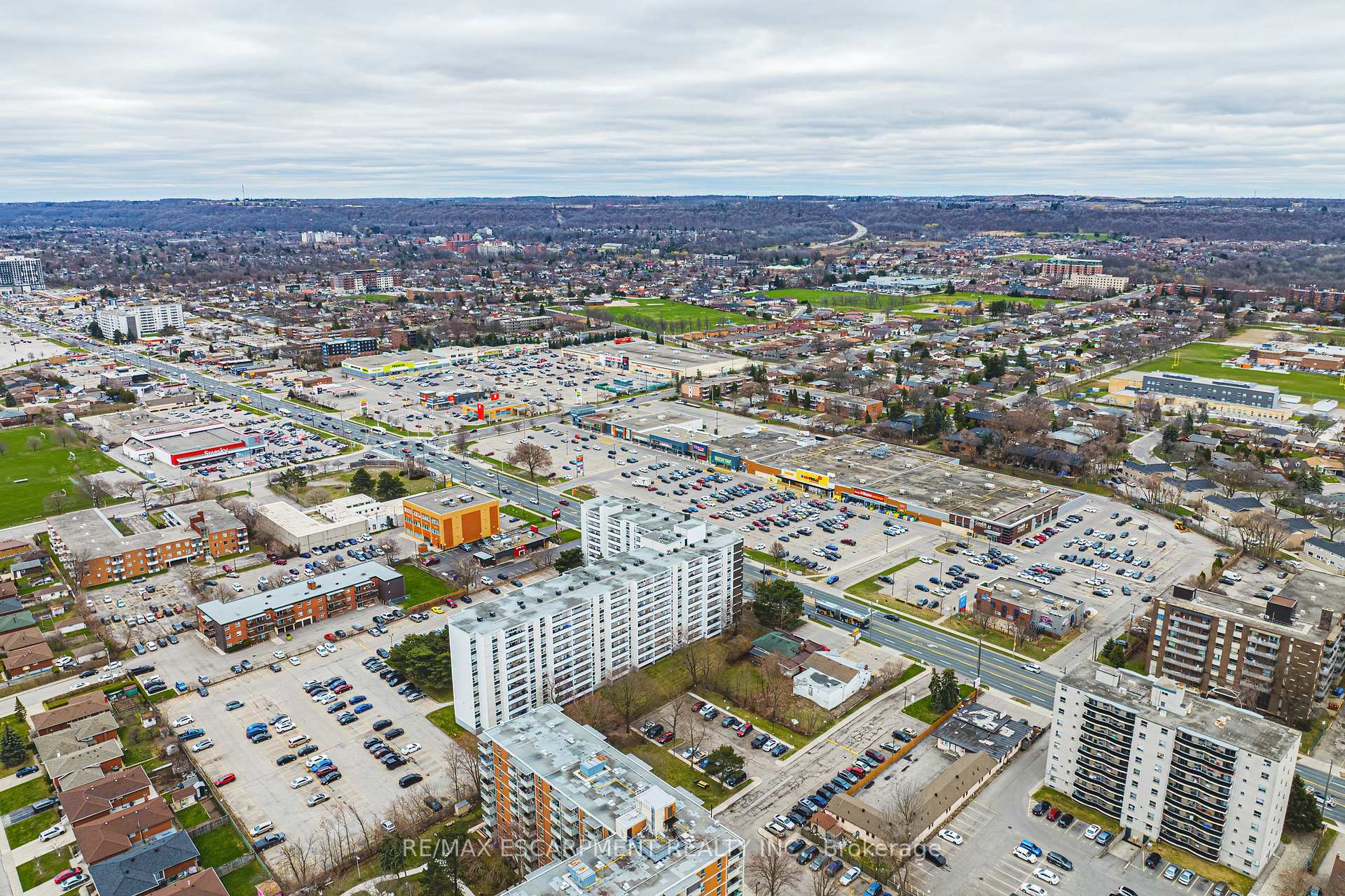 Photo 43 of 90 Pottruff Road N, Hamilton, Kentley — HOMEH