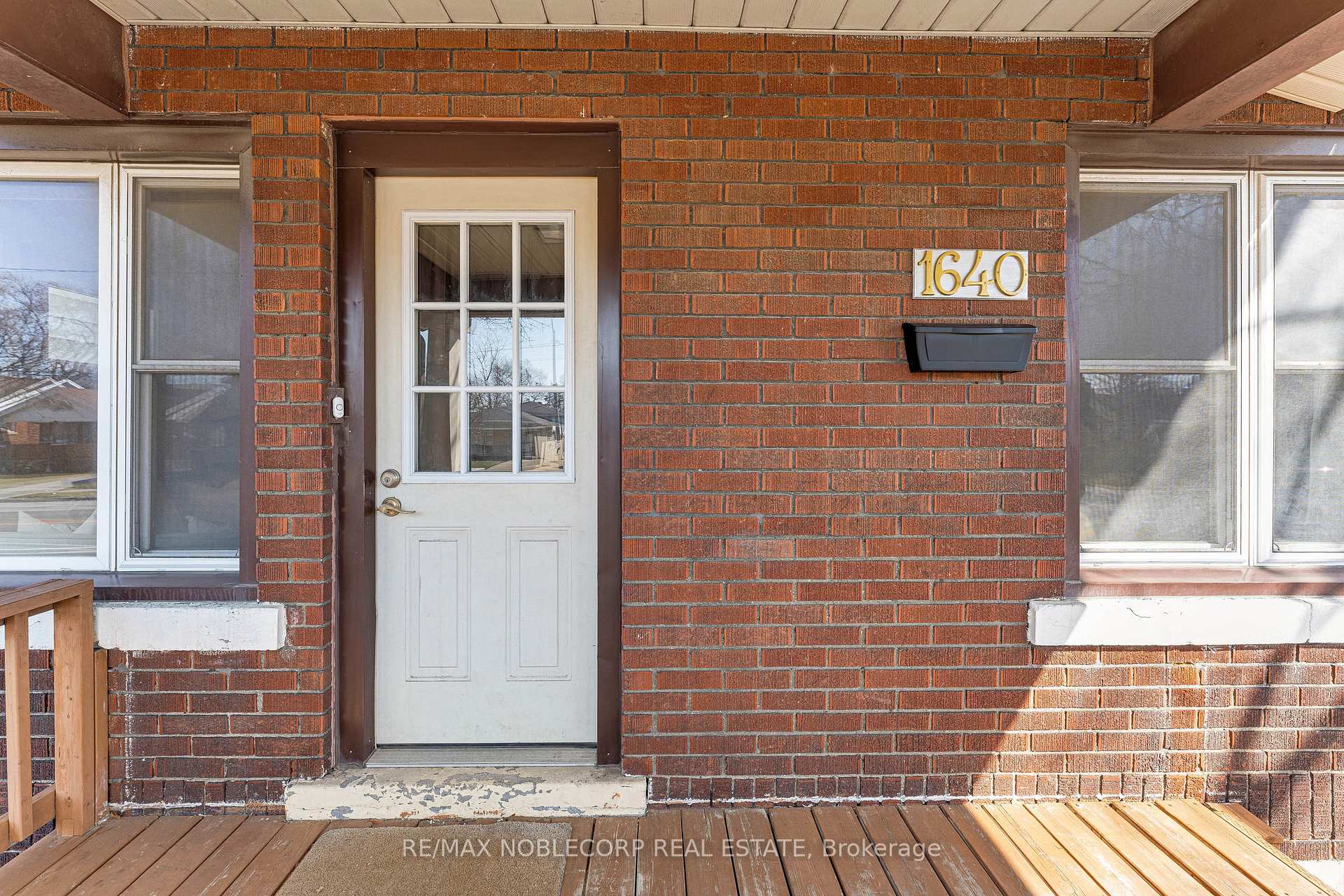 Photo 11 of 1640 Pillette Road, Windsor — HOMEH