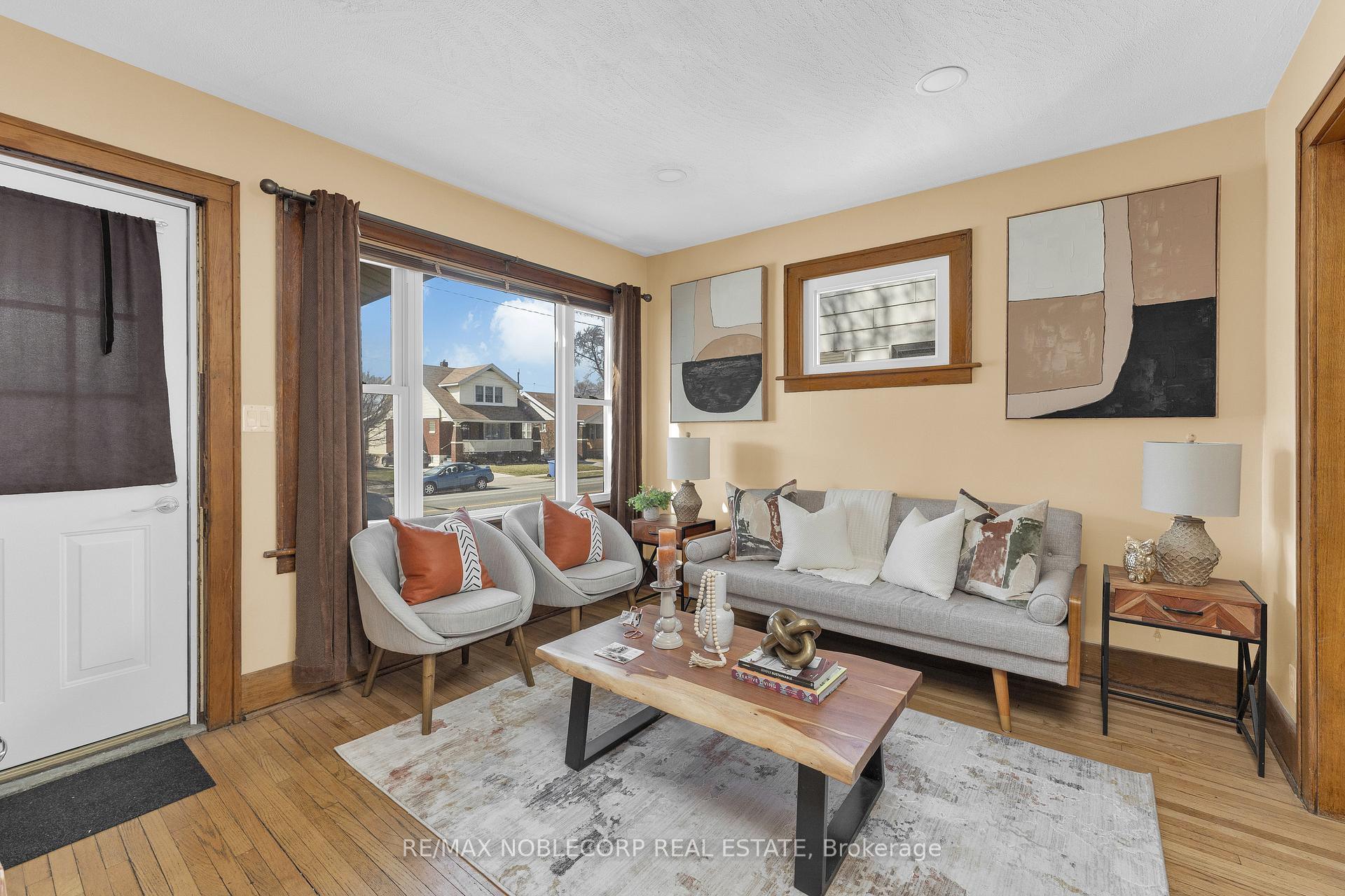 Photo 4 of 1640 Pillette Road, Windsor — HOMEH