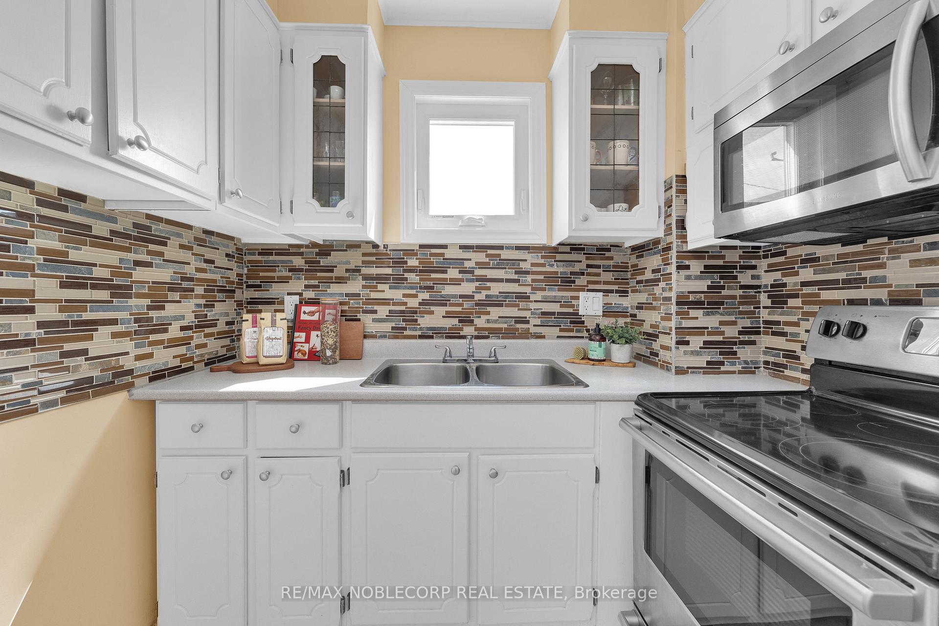 Photo 9 of 1640 Pillette Road, Windsor — HOMEH