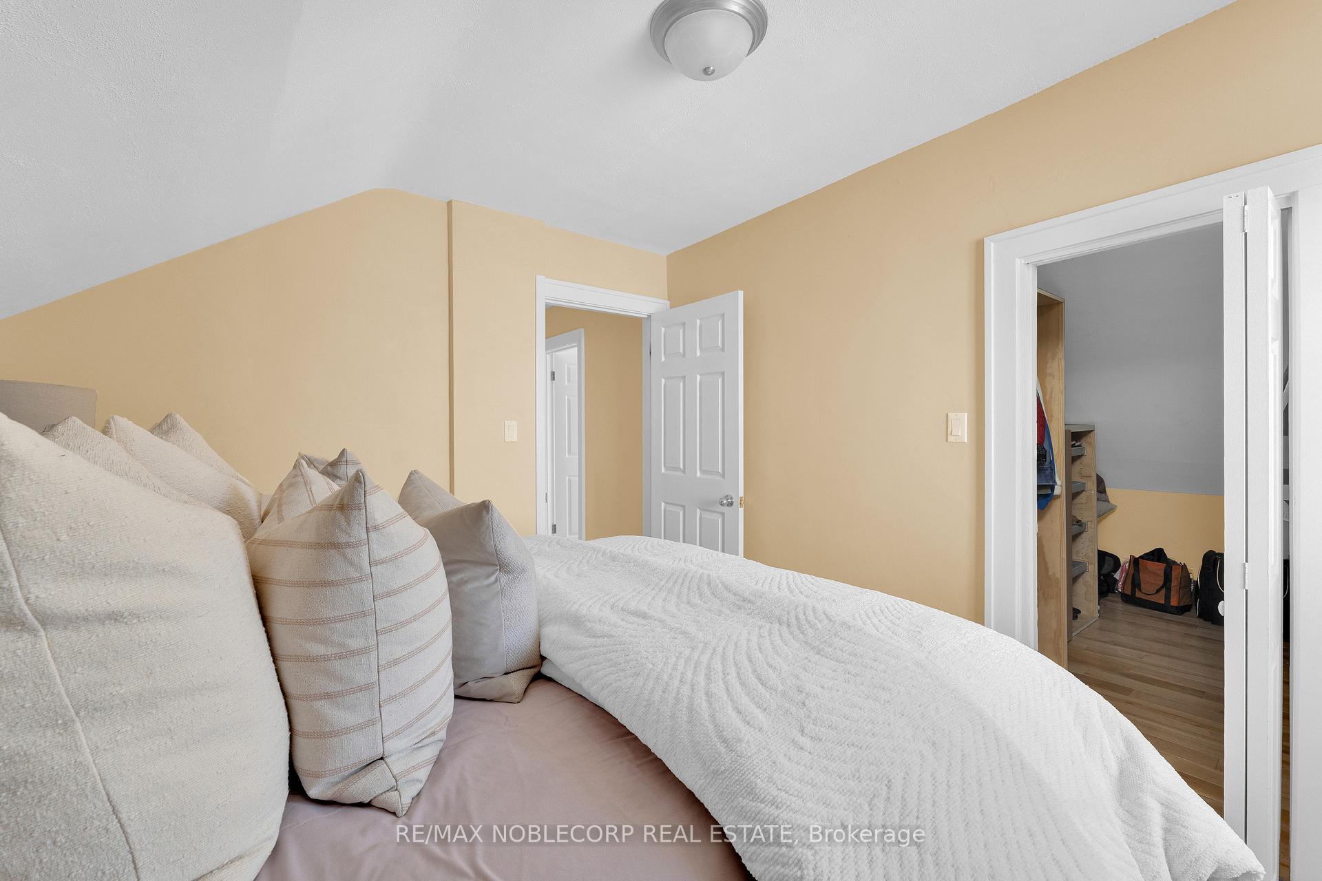 Photo 16 of 1640 Pillette Road, Windsor — HOMEH
