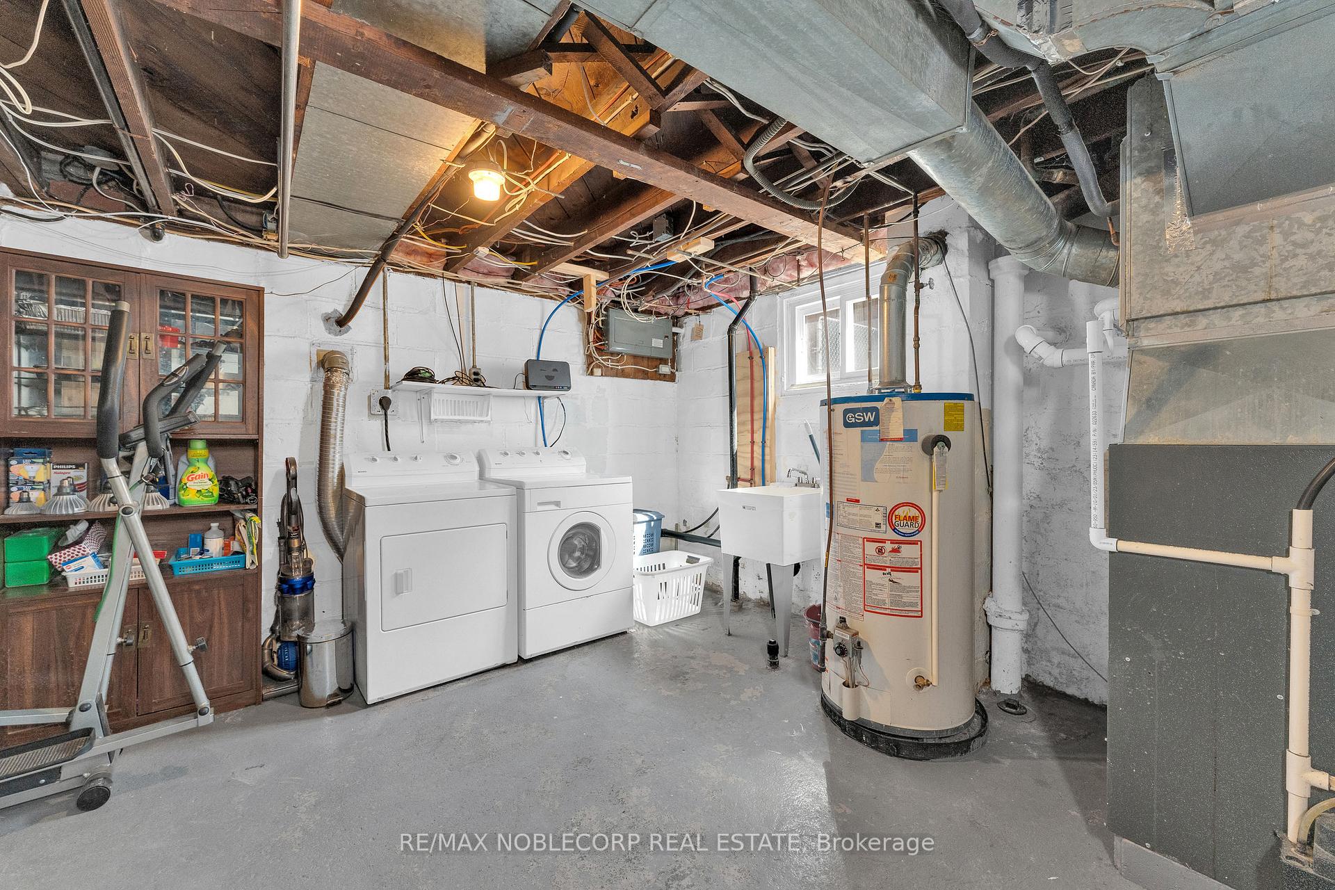 Photo 34 of 1640 Pillette Road, Windsor — HOMEH