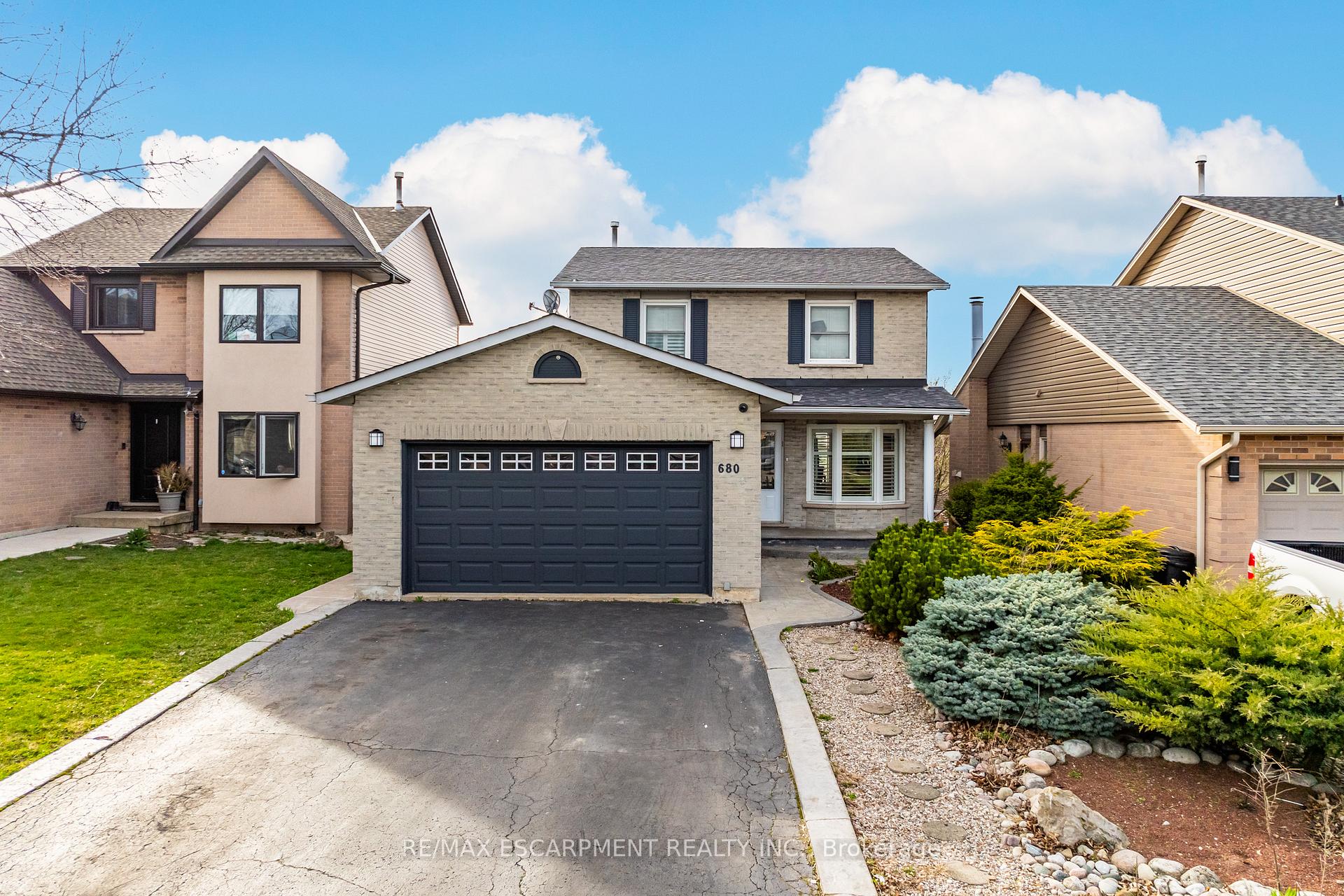 Front of 680 Rexford Drive