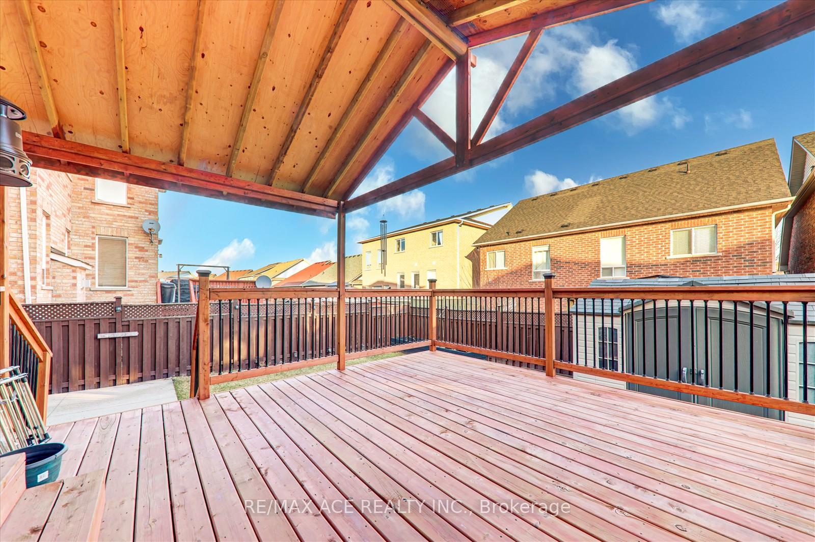 Photo 26 of 62 Saffron Crescent, Brampton, Bramalea North Industrial — HOMEH