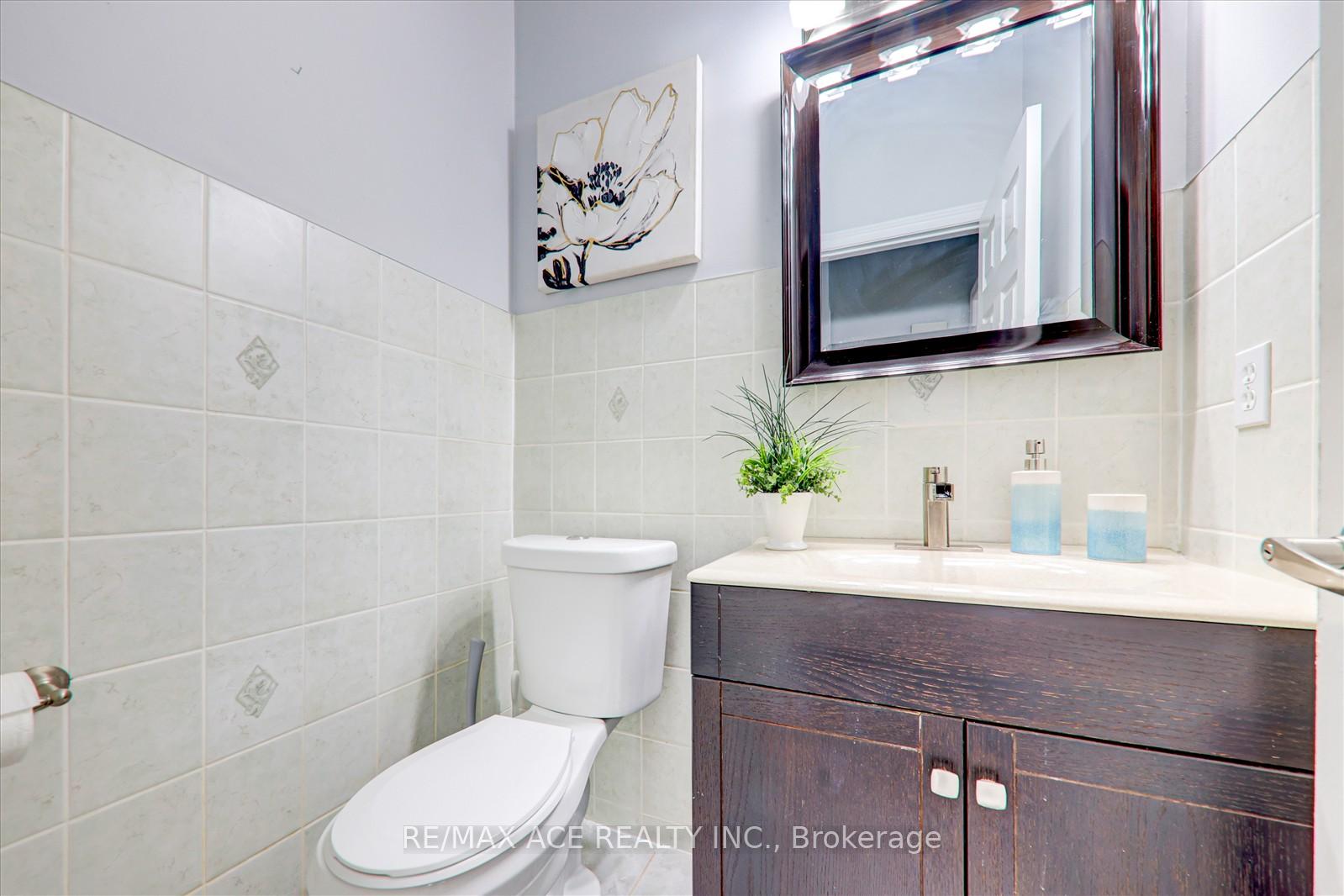 Photo 29 of 62 Saffron Crescent, Brampton, Bramalea North Industrial — HOMEH