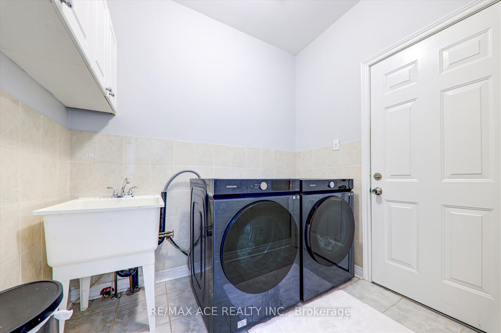 Photo 22 of 62 Saffron Crescent, Brampton, Bramalea North Industrial — HOMEH