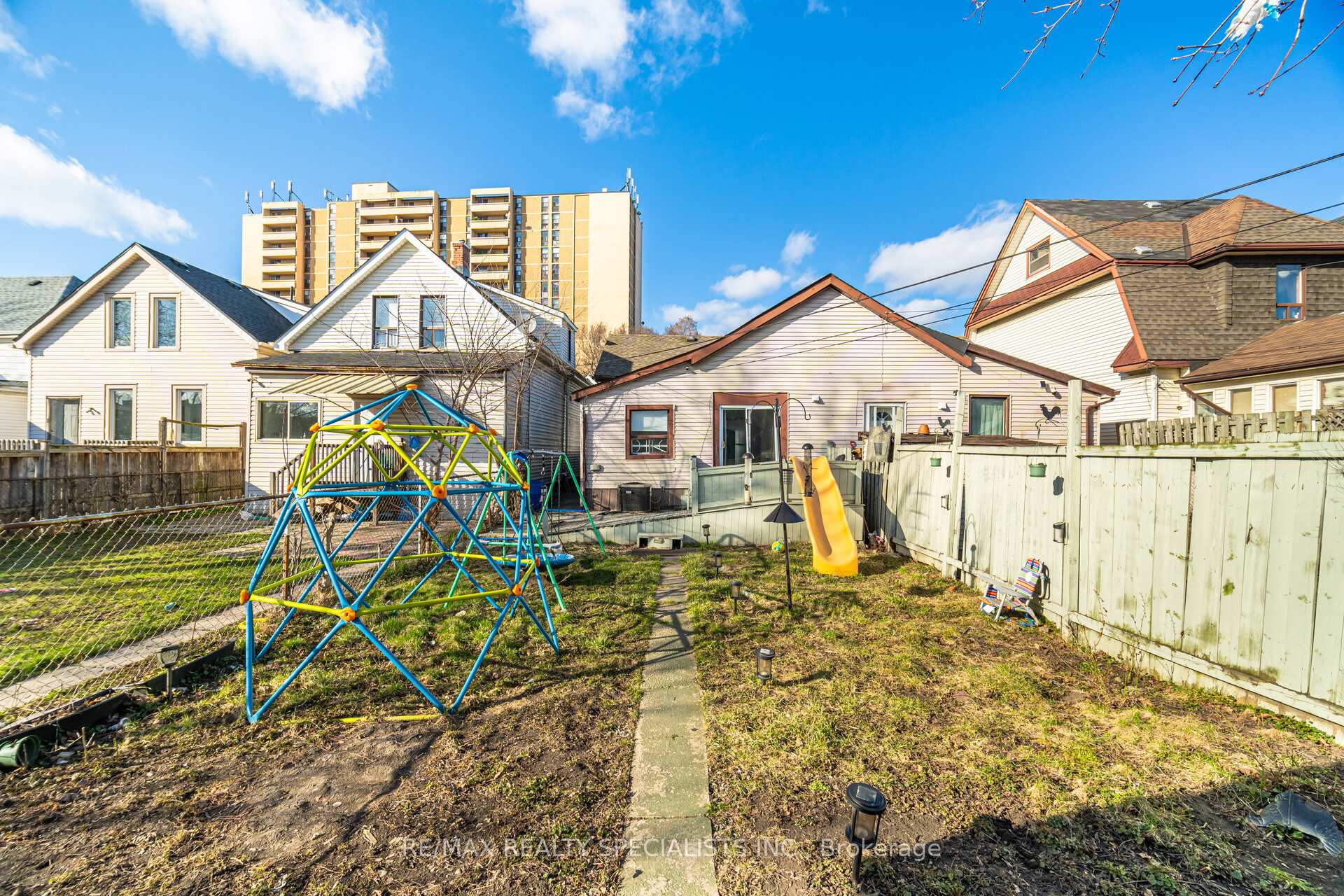 Photo 26 of 24 Harvey Street, Hamilton, Gibson — HOMEH