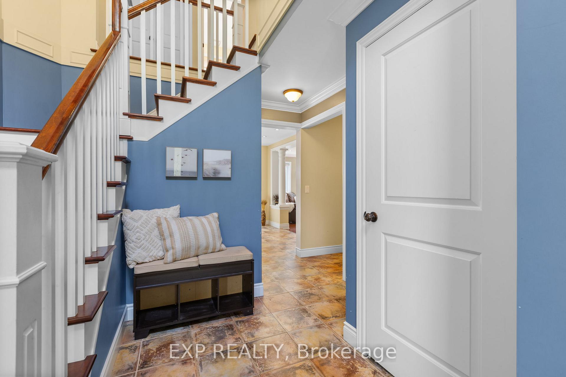 Photo 5 of 8325 Albert Bouwers Circle, Ottawa, Osgoode Twp North of Reg Rd 6 — HOMEH