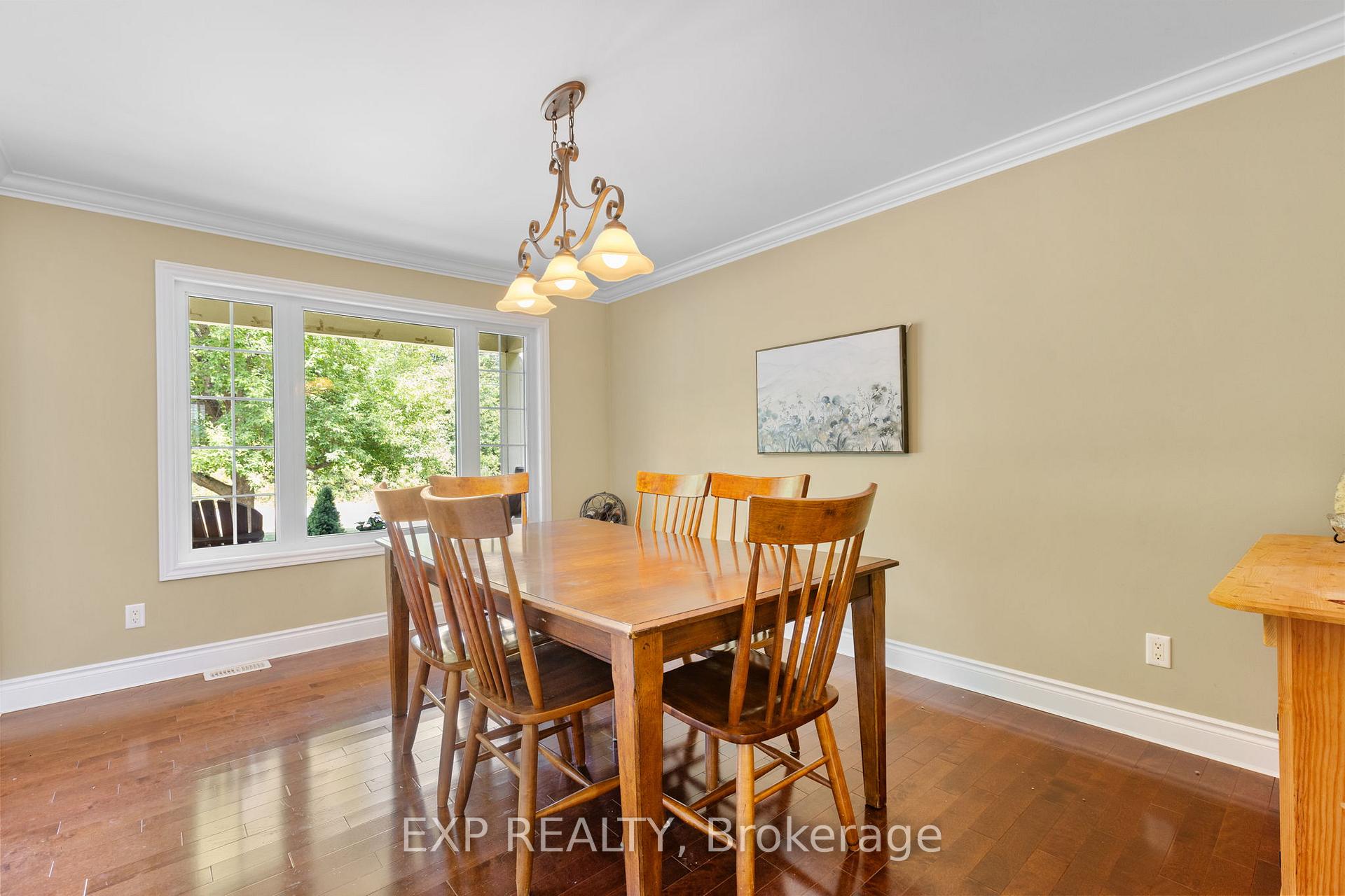Photo 11 of 8325 Albert Bouwers Circle, Ottawa, Osgoode Twp North of Reg Rd 6 — HOMEH