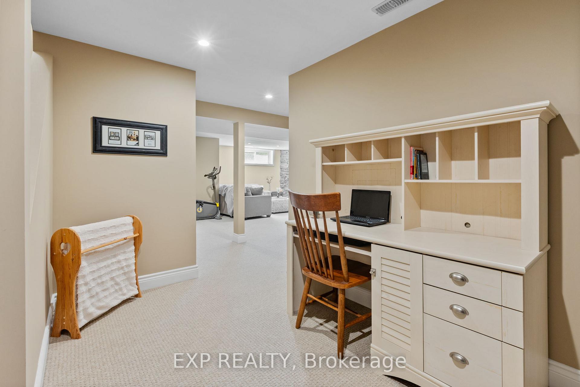 Photo 23 of 8325 Albert Bouwers Circle, Ottawa, Osgoode Twp North of Reg Rd 6 — HOMEH